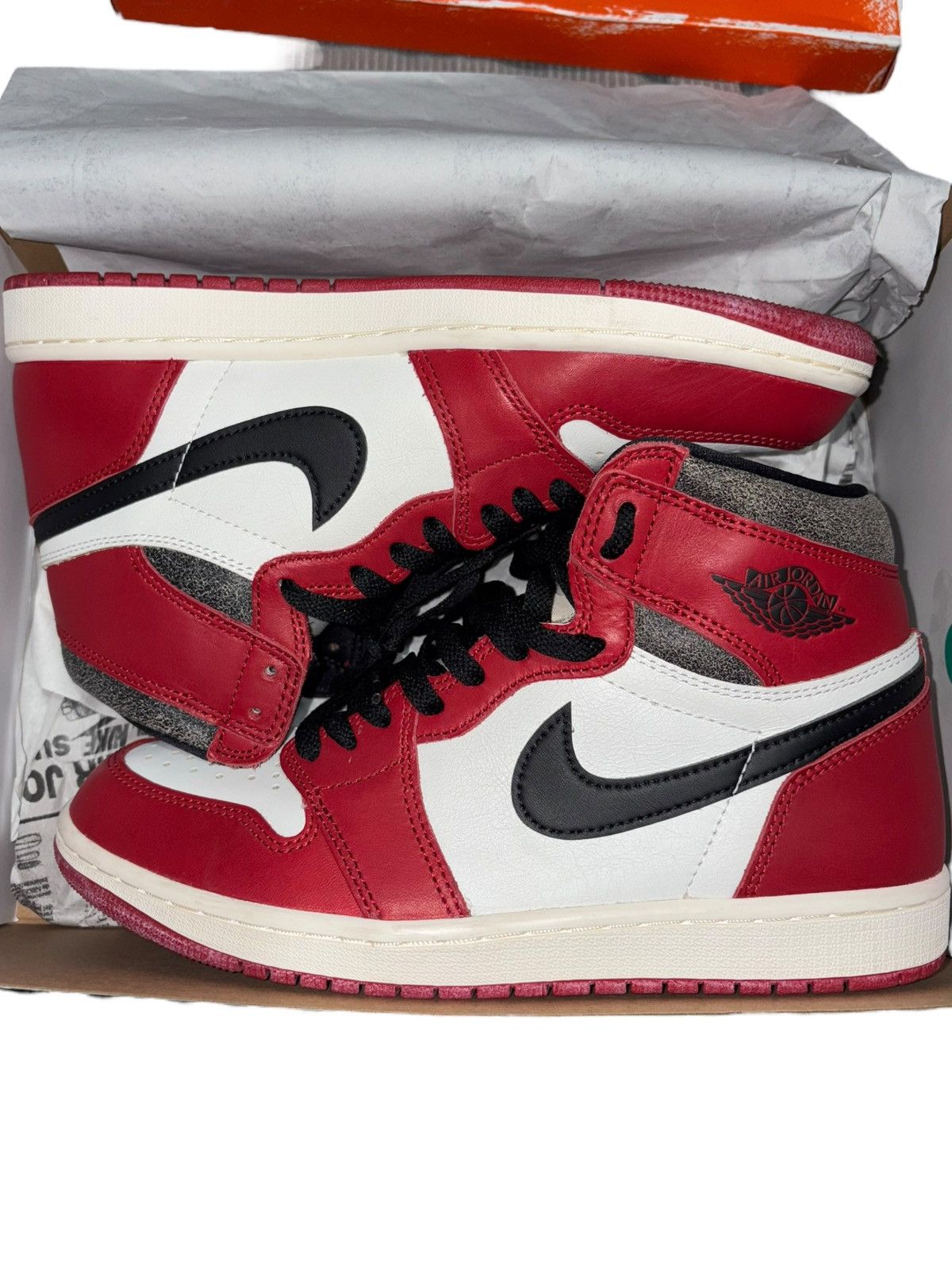 Jordan Brand 8.5 Air Jordan 1 Retro High OG Chicago Lost & Found Red y2k Size US 8.5 / EU 41-42 - 2 Thumbnail