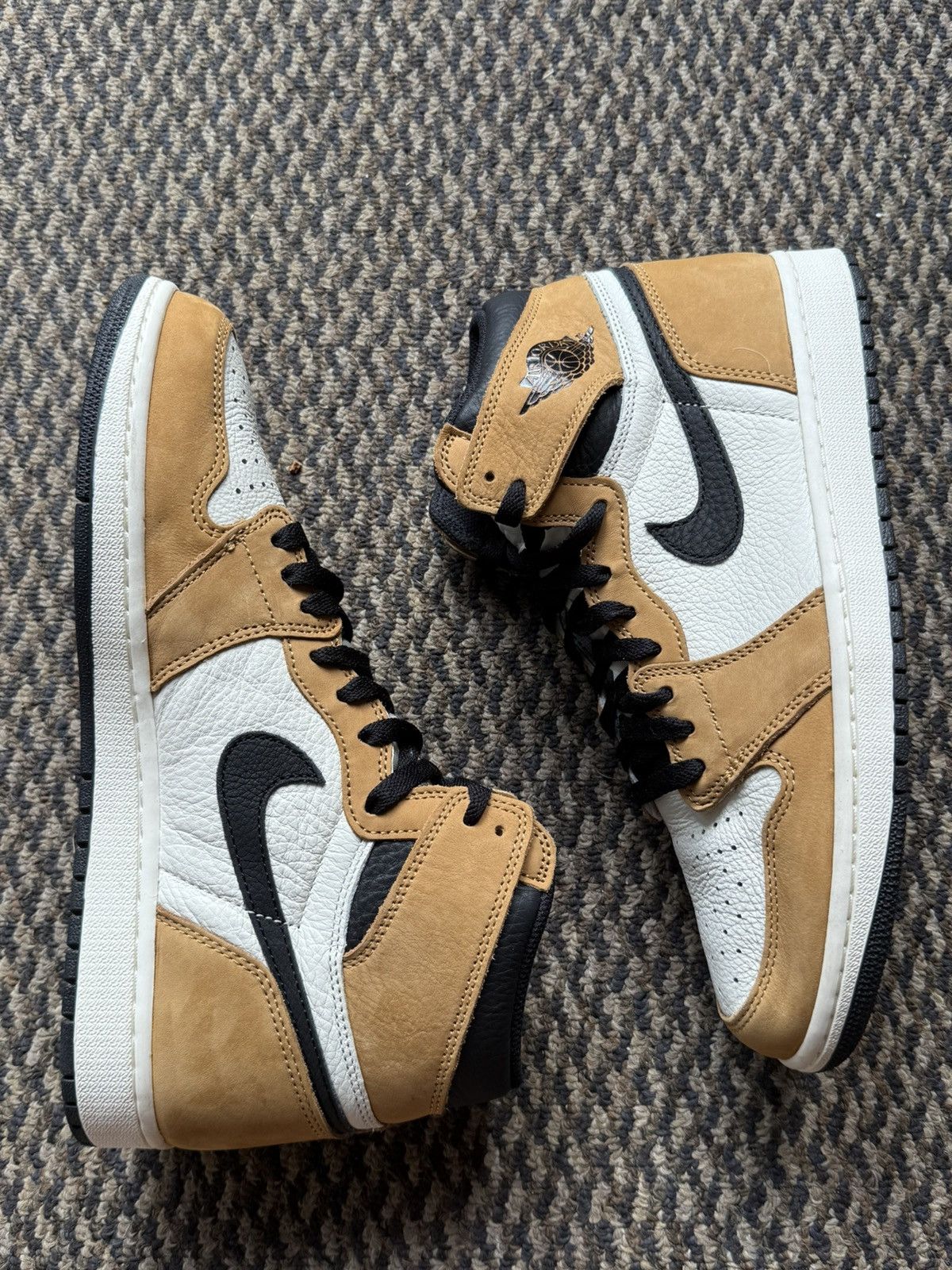Jordan Brand Jordan 1 Retro High Rookie of the Year Sample Size US 11 / EU 44 - 3 Thumbnail