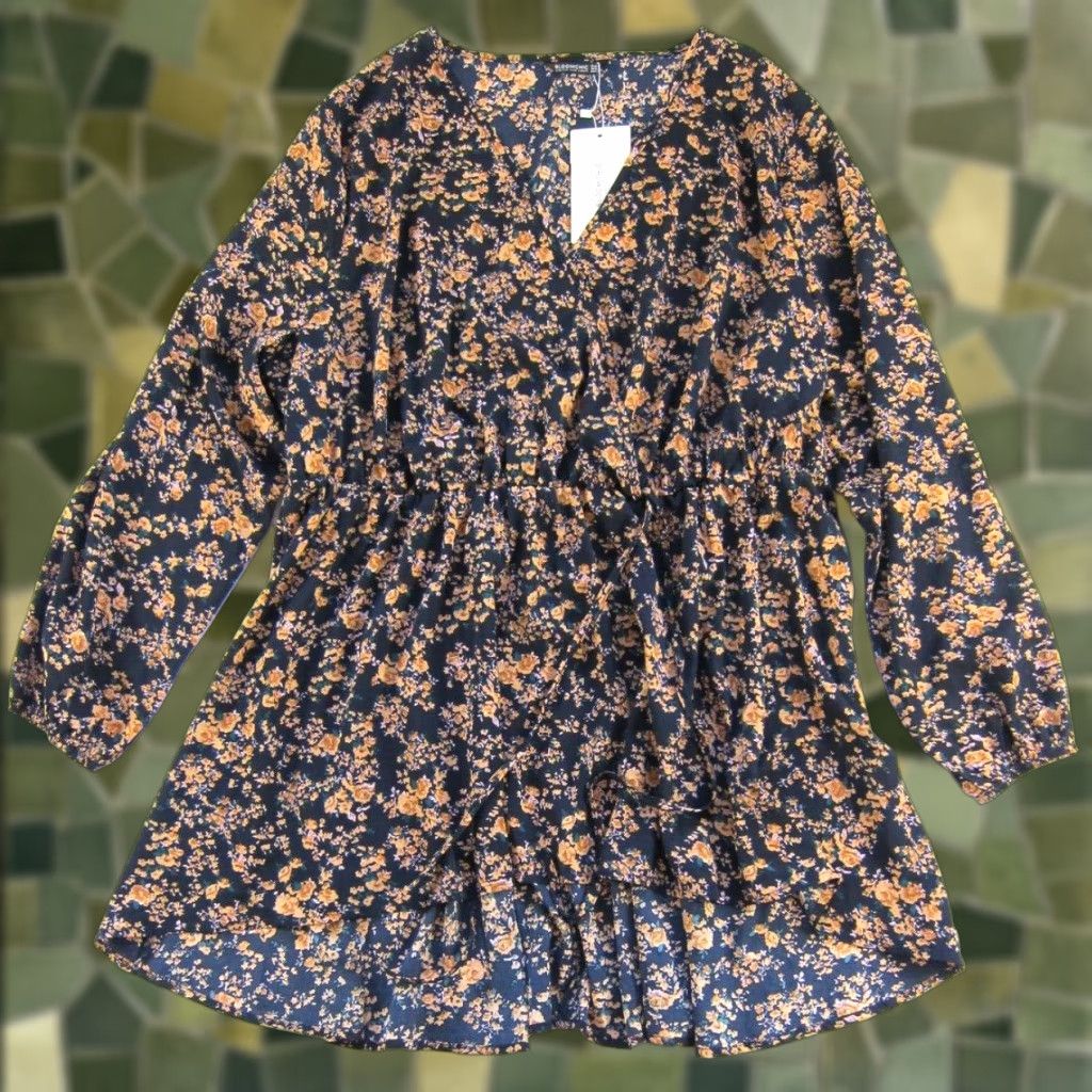 Vintage NWT Bloomchick Blouse Floral V-Neck Long Sleeve Peasant Blue 22-24 Womens Blouse 22-24 Plus NYT Size 3XL / US 20-22 - 1 Thumbnail