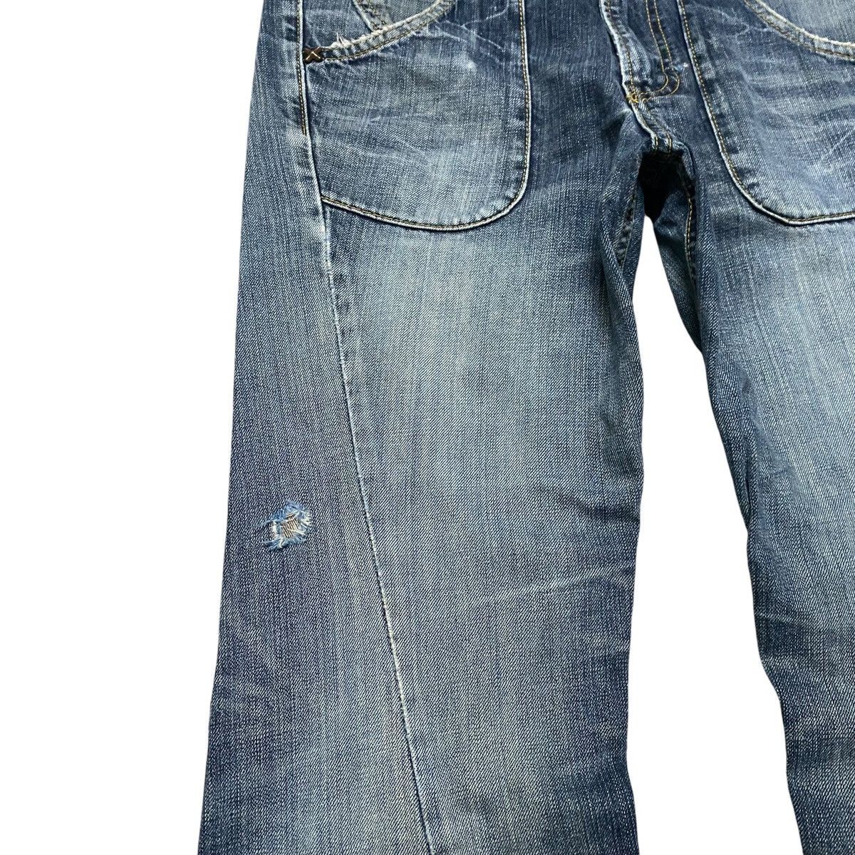 Japanese Brand Vintage Lee Riders Spiral Cut Denim Flare Jeans Size US 32 / EU 48 - 9 Thumbnail