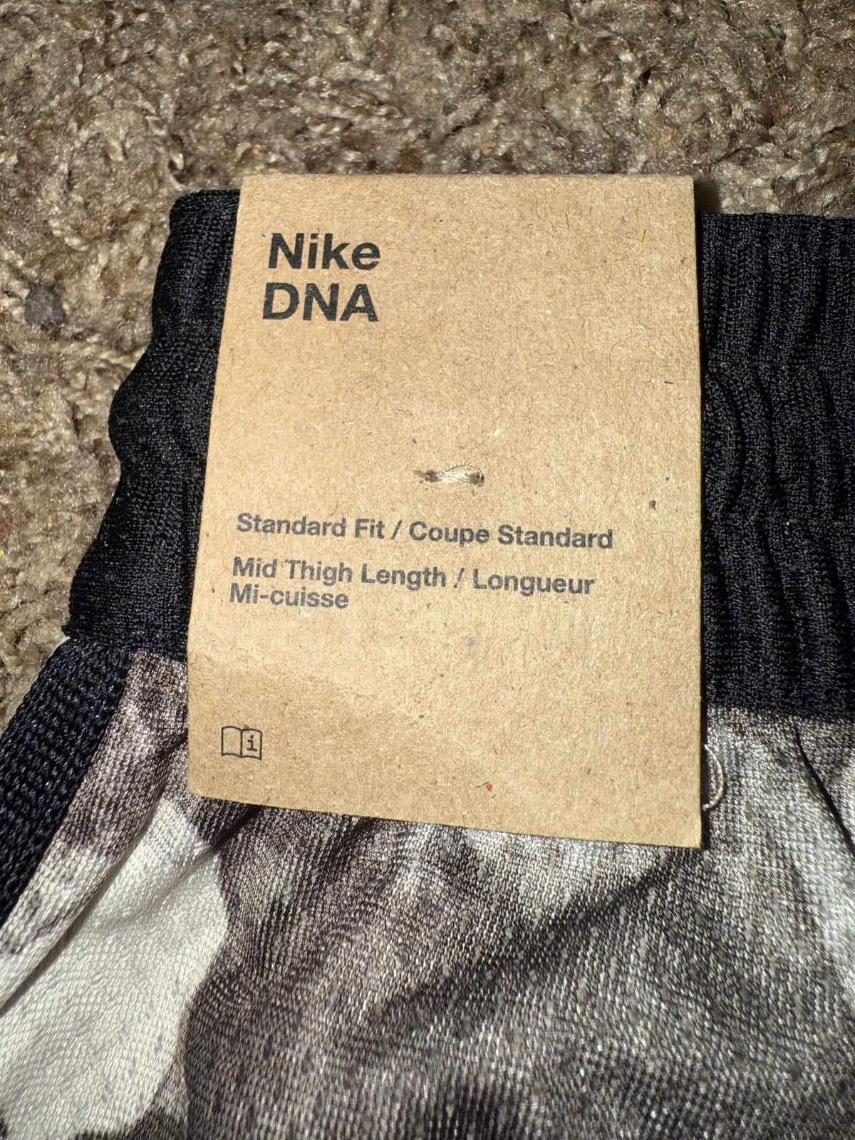 Nike Nike Men’s DNA Dri-FIT 6" Woven Basketball Shorts Sample Size US 34 / EU 50 - 8 Thumbnail