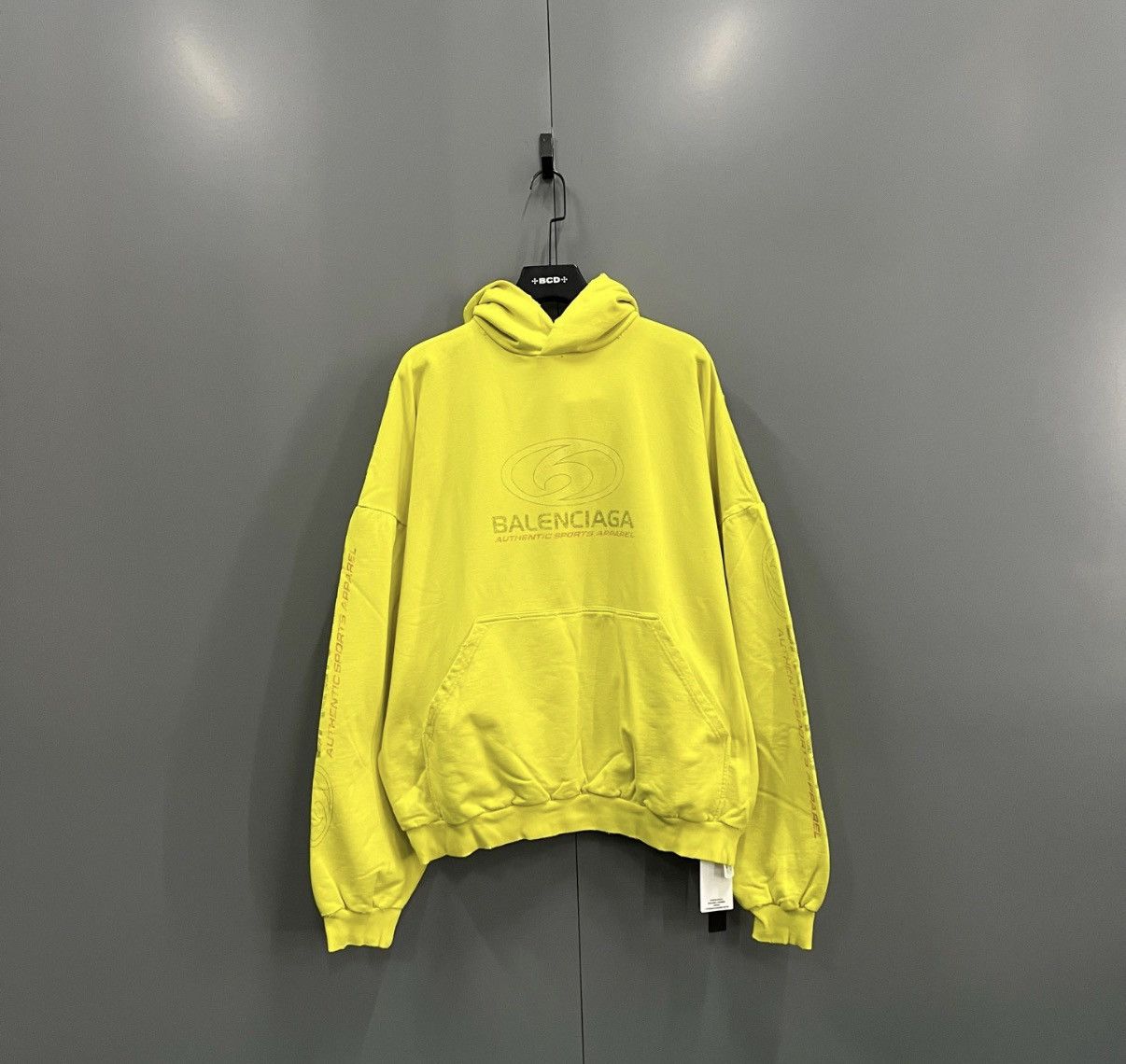 Balenciaga Balenciaga Yellow Pattern Printed Hoodie J41 Size US M / EU 48-50 / 2 - 1 Thumbnail