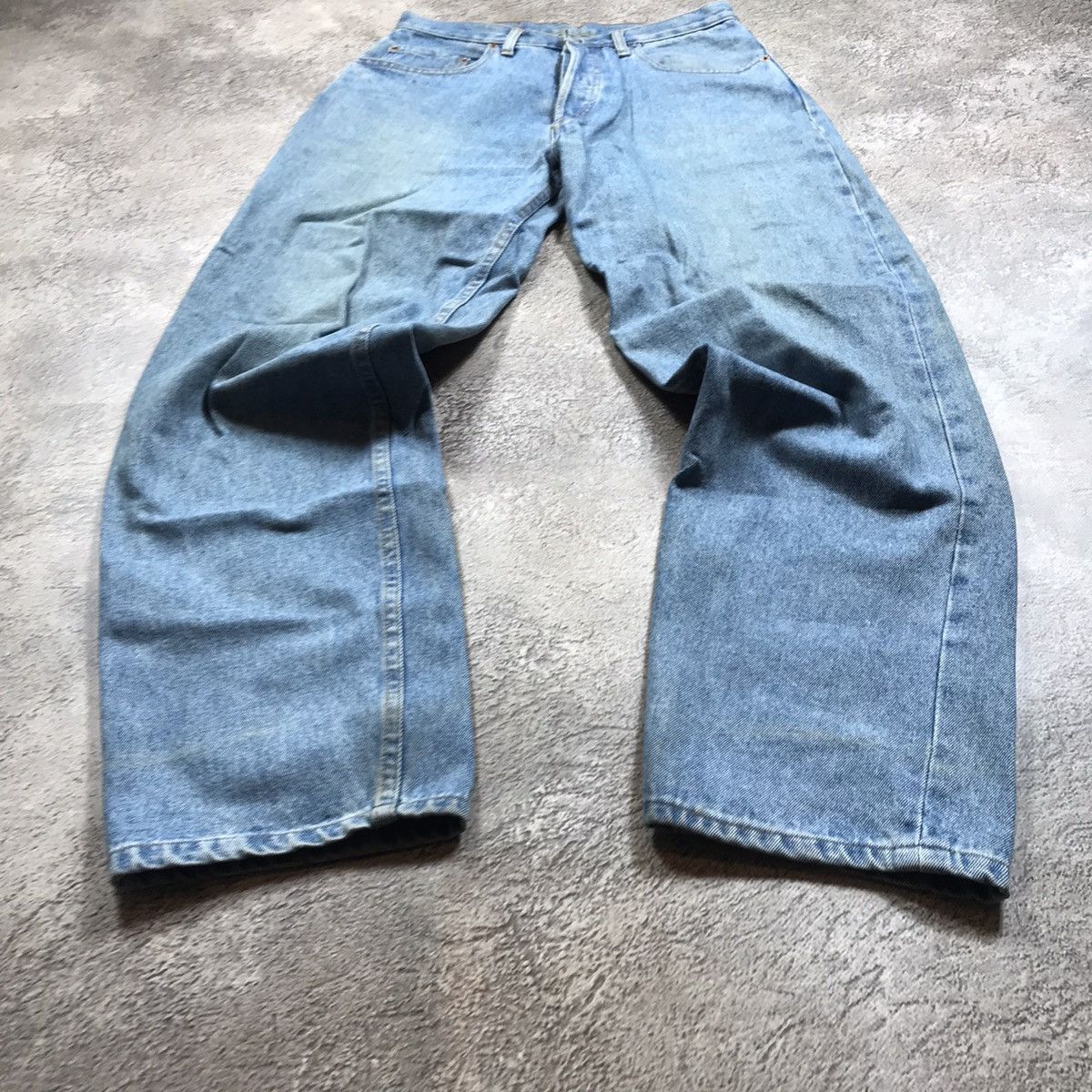 Vintage Vintage 90s Levis Baggy Distressed Thrashed Grunge Jeans 32 Size US 32 / EU 48 - 1 Thumbnail