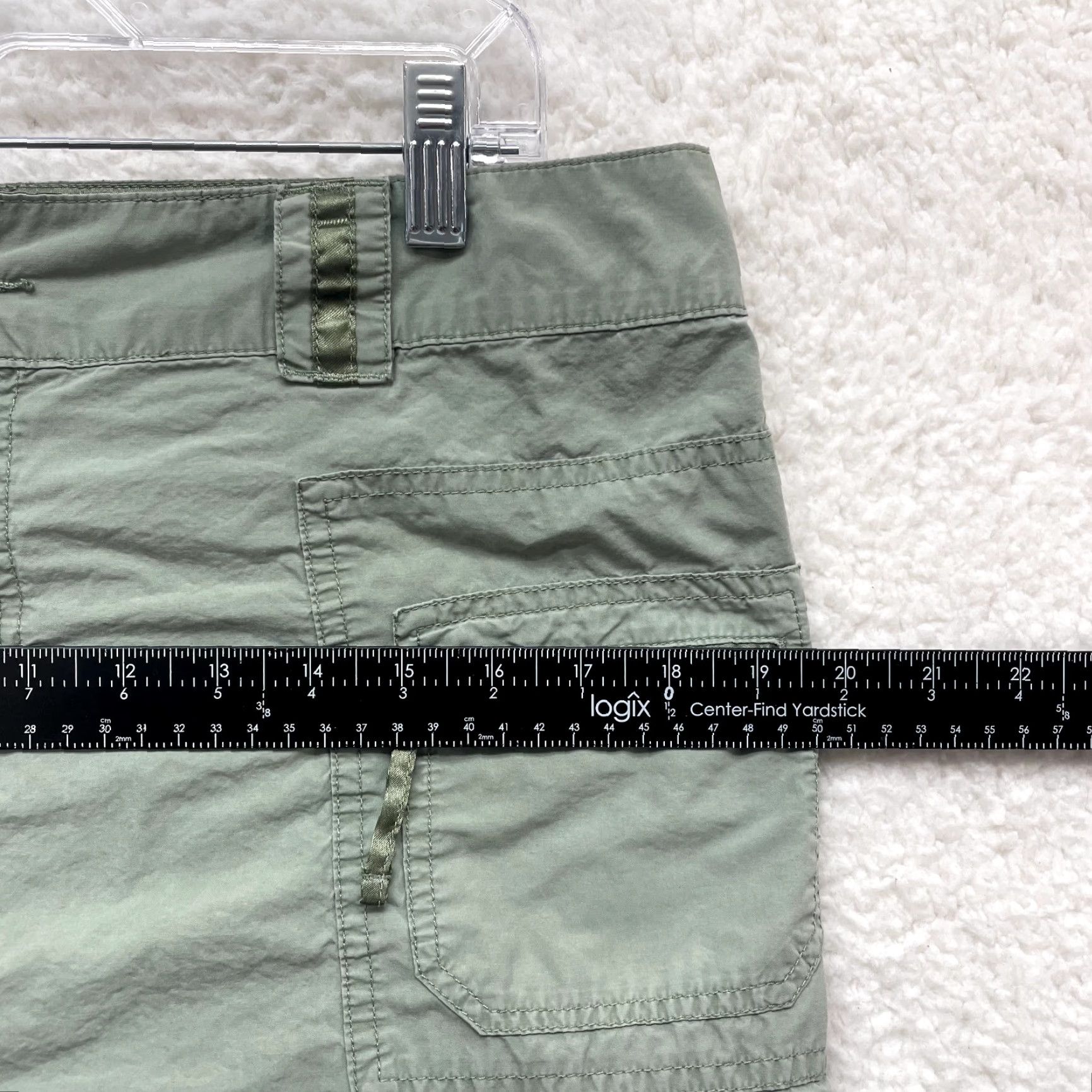 Old Navy VINTAGE Cargo Mini Skirt XL Army Green Y2K Old Navy Women's Low Rise Cyber Fairy Skirt Size 40" / US 18 - 6 Thumbnail