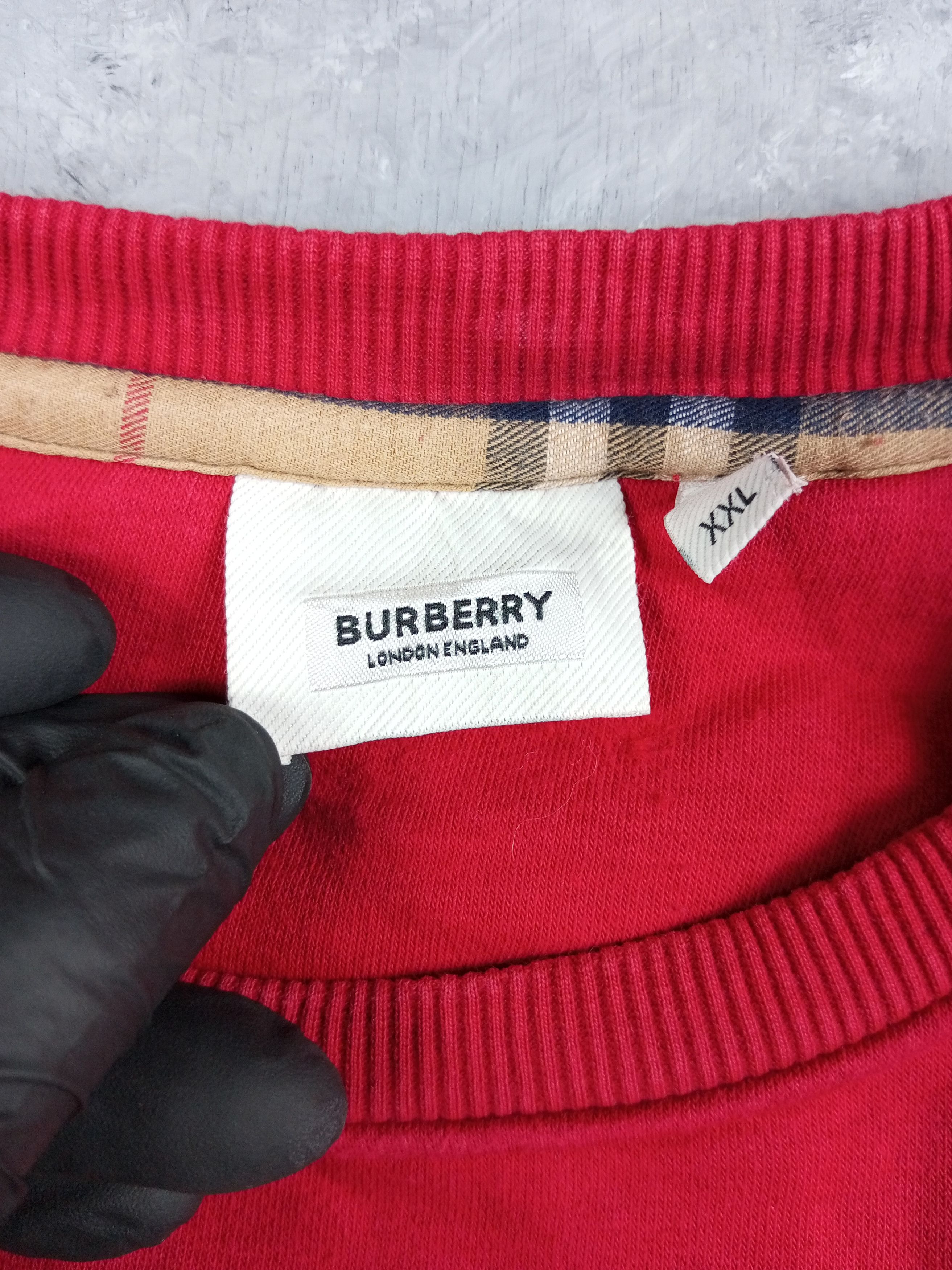Burberry Vintage Faded Red Burberry Sweater Size US XXL / EU 58 / 5 - 8 Thumbnail