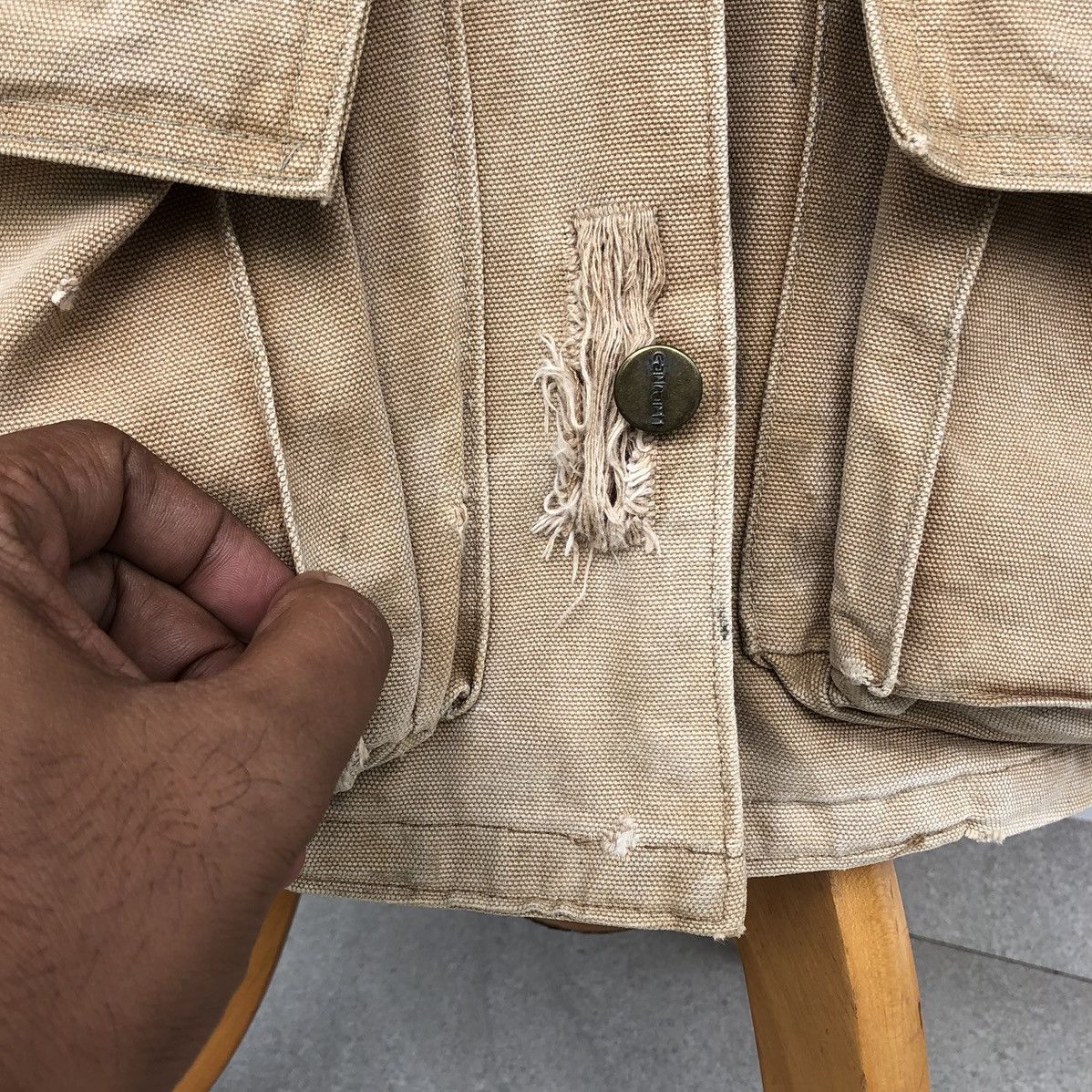 Carhartt VTG THRASHED Carhartt Canvas Hunting Jacket Pouch Corduroy Size US M / EU 48-50 / 2 - 17 Thumbnail