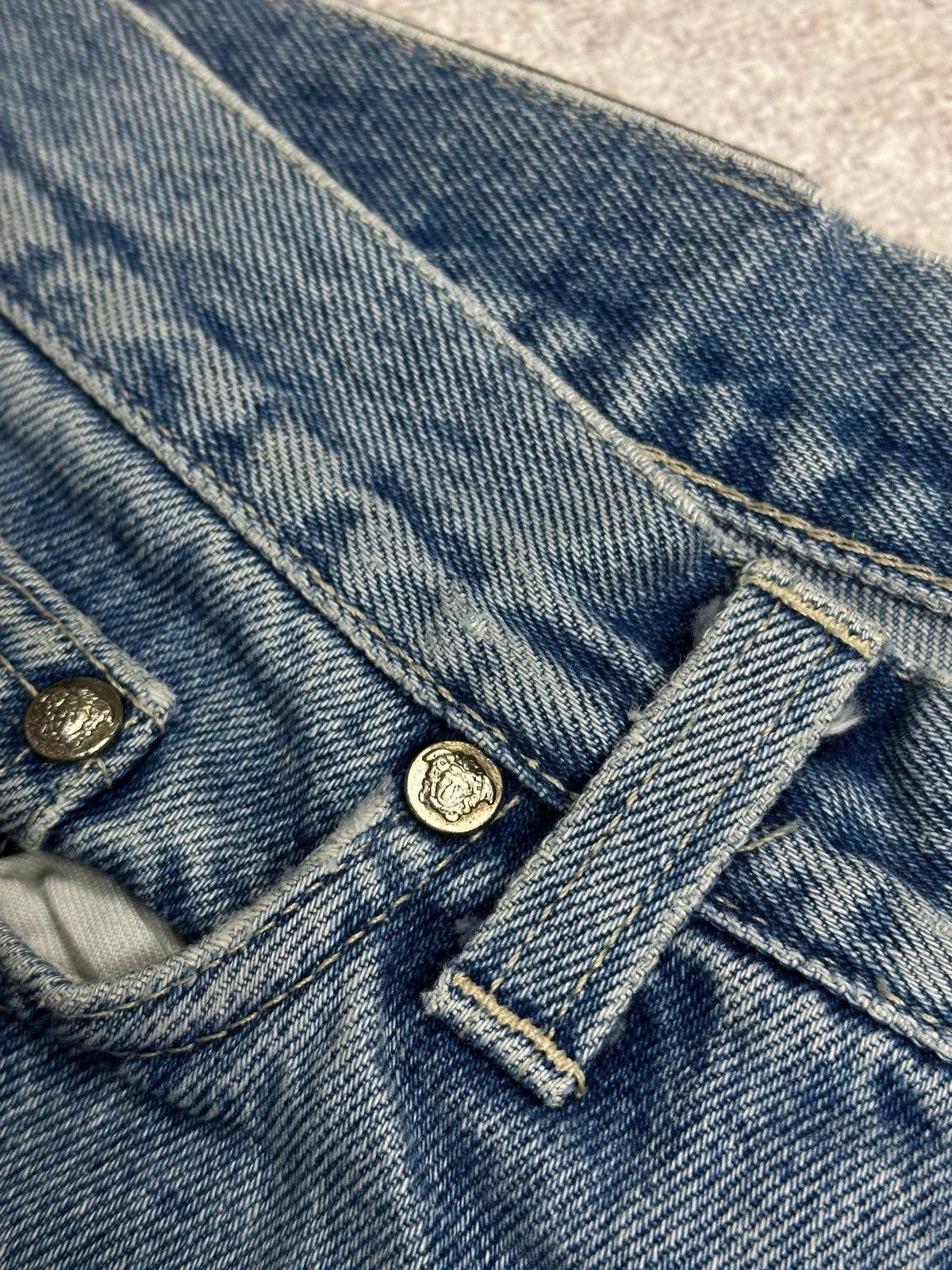 Versace Vintage Versace Medusa Baggy Blue Denim Jeans Pants 30 Size US 30 / EU 46 - 7 Thumbnail