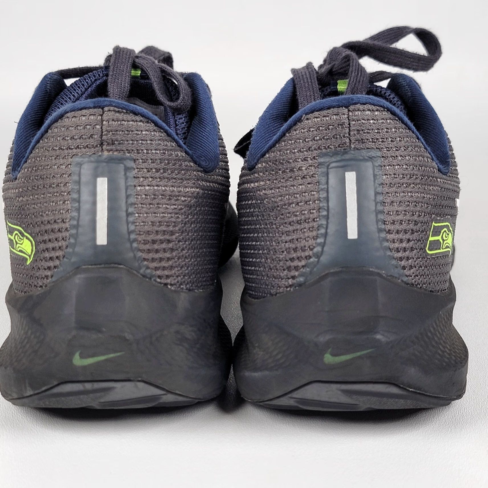 Nike Nike Pegasus 40 Seattle Seahawks Running Men's 11.5 US Nike Air Zoom Pegasus 40 Sneakers Black Mens NFL DZ6007-001 Size US 11 / EU 44 - 6 Thumbnail