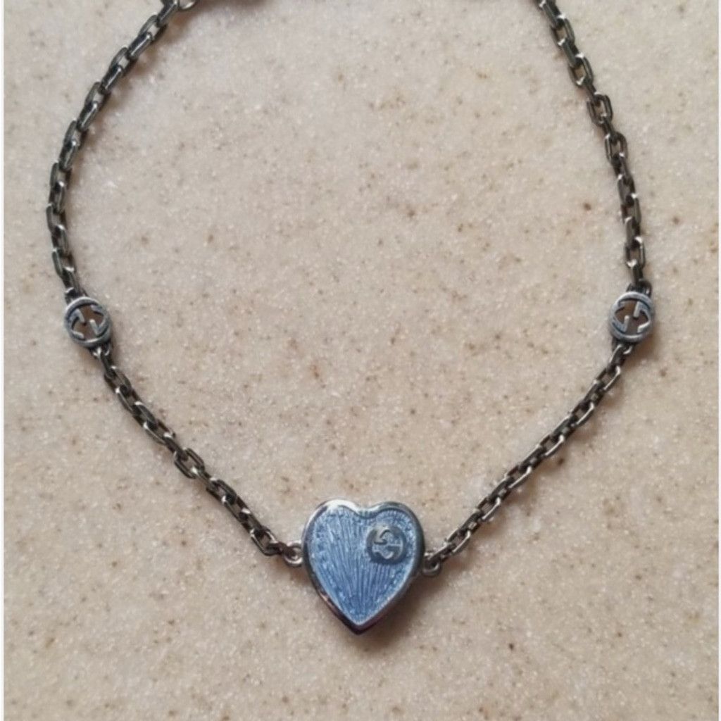 Gucci GUCCI Silver Heart Enamel Charm Bracelet NWT Size ONE SIZE - 2 Thumbnail