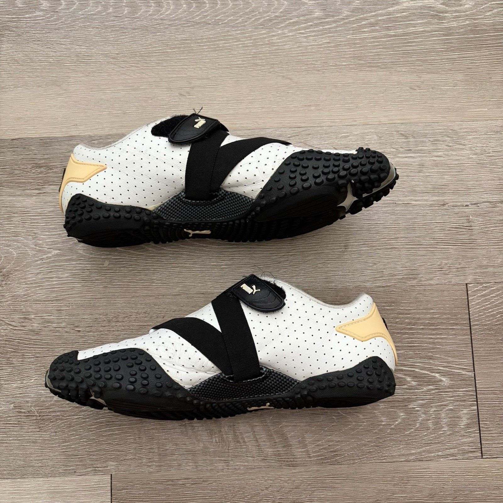 Puma Vintage Puma Mostro Sz 9.5 White Perf Leather Womens Sneaker Size US 9.5 / IT 39.5 - 3 Thumbnail