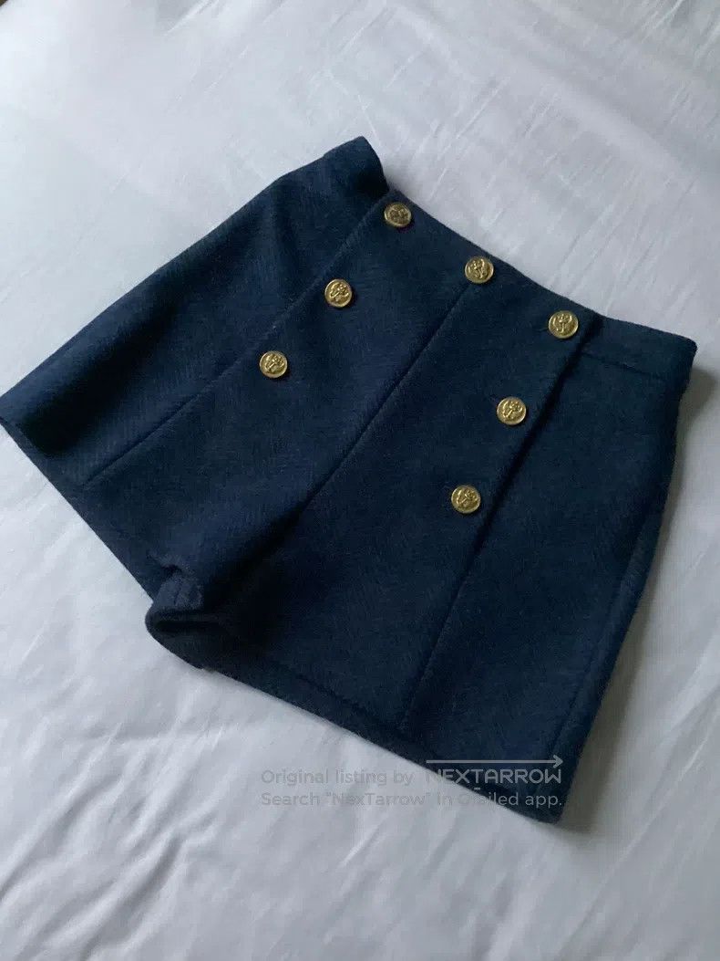Valentino Valentino Pure wool jacket and shorts two-piece set Size S / US 4 / IT 40 - 2 Thumbnail