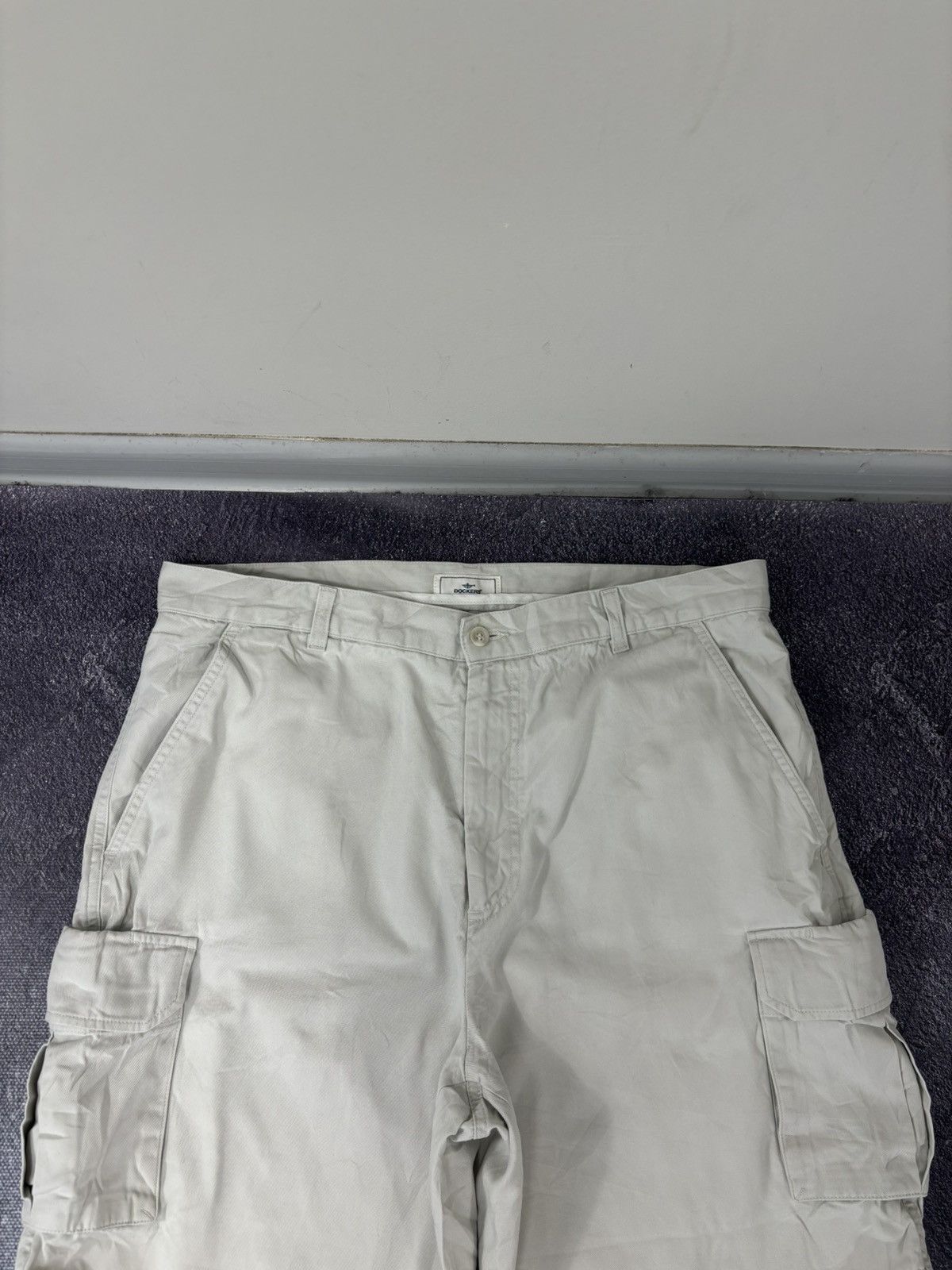 Dockers Vintage Dockers Utility USA Hype Beige Baggy Cargo Shorts Size US 36 / EU 52 - 6 Thumbnail