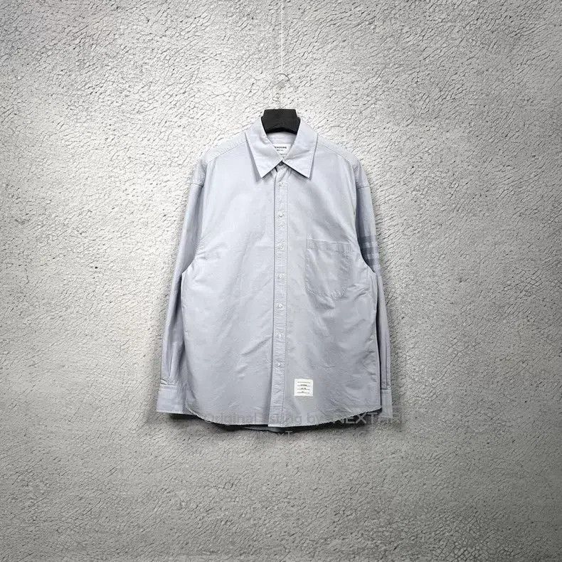 Thom Browne Thom Browne Light Blue Oxford Cloth Shirt with Four Stripe Size US M / EU 48-50 / 2 - 1 Thumbnail