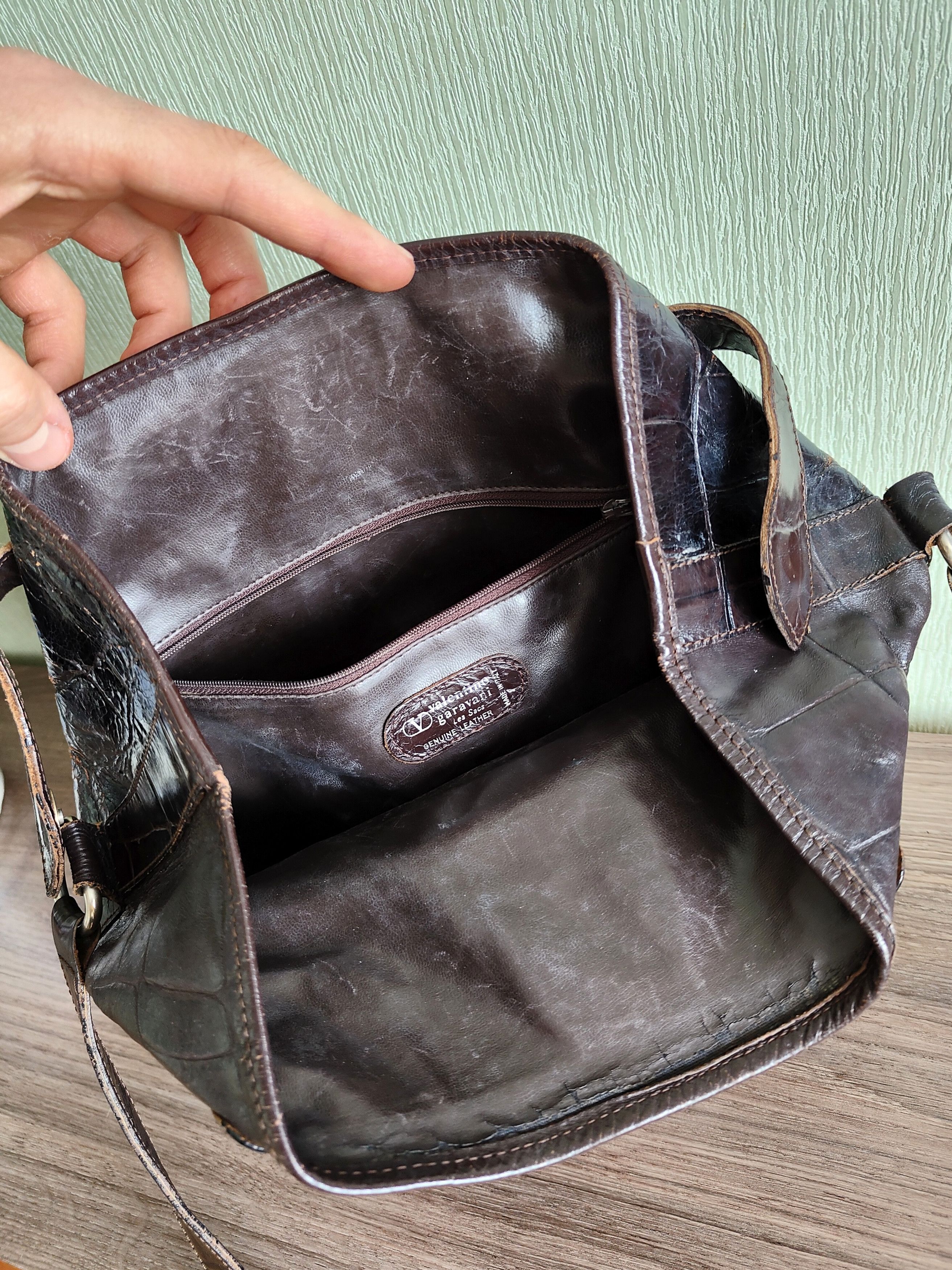 Valentino Valentino Garavani Vintage Leather Bag Shoulder Bag VLTN Size ONE SIZE - 8 Thumbnail