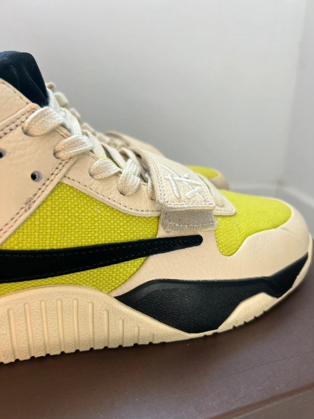 Jordan Brand Travis Scott x Jordan Jumpman Jack TR 'Bright Cactus' Size US 8.5 / EU 41-42 - 15 Thumbnail