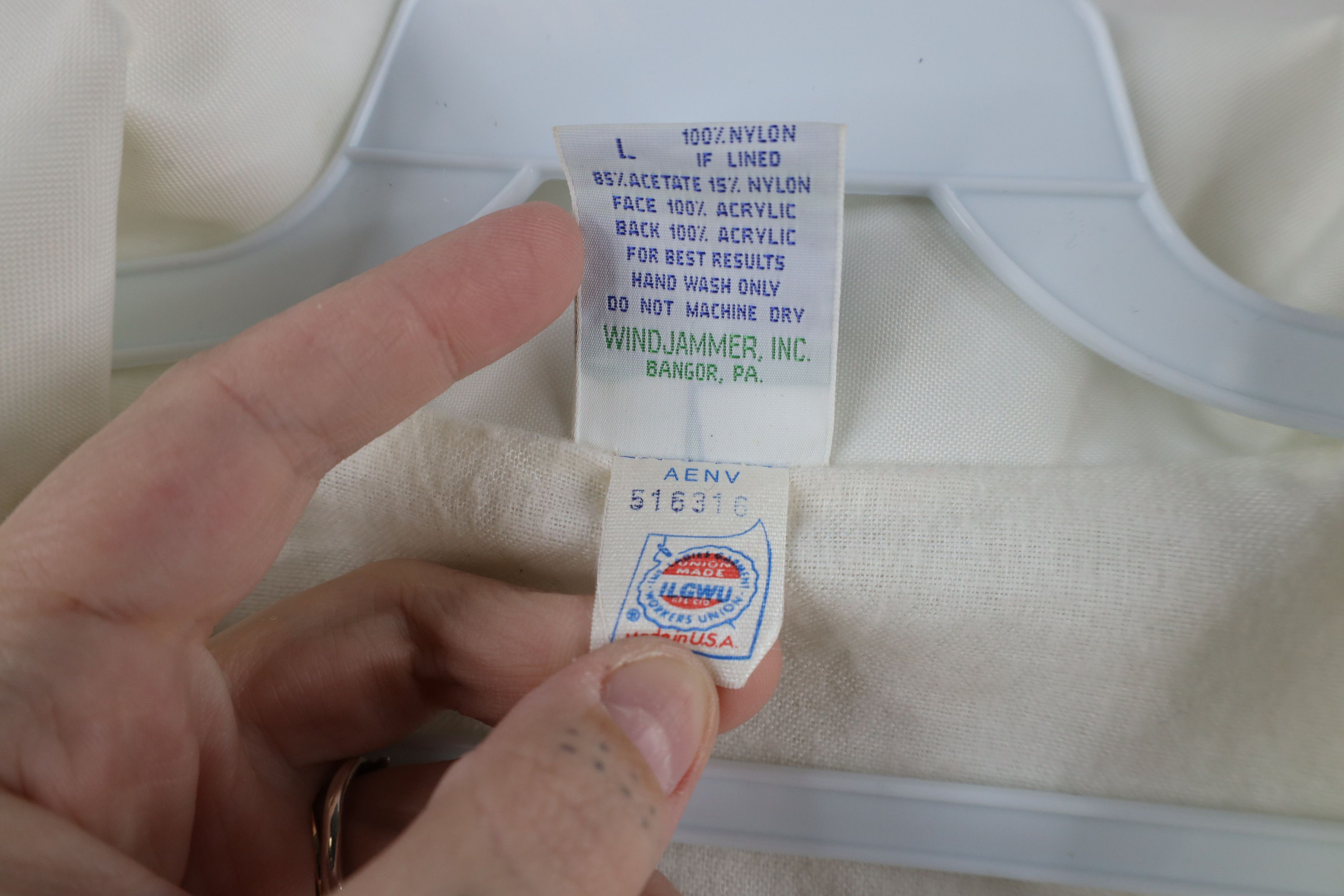 Vintage Vintage 70s Streetwear Coaches Windbreaker Jacket White USA Size US L / EU 52-54 / 3 - 9 Thumbnail