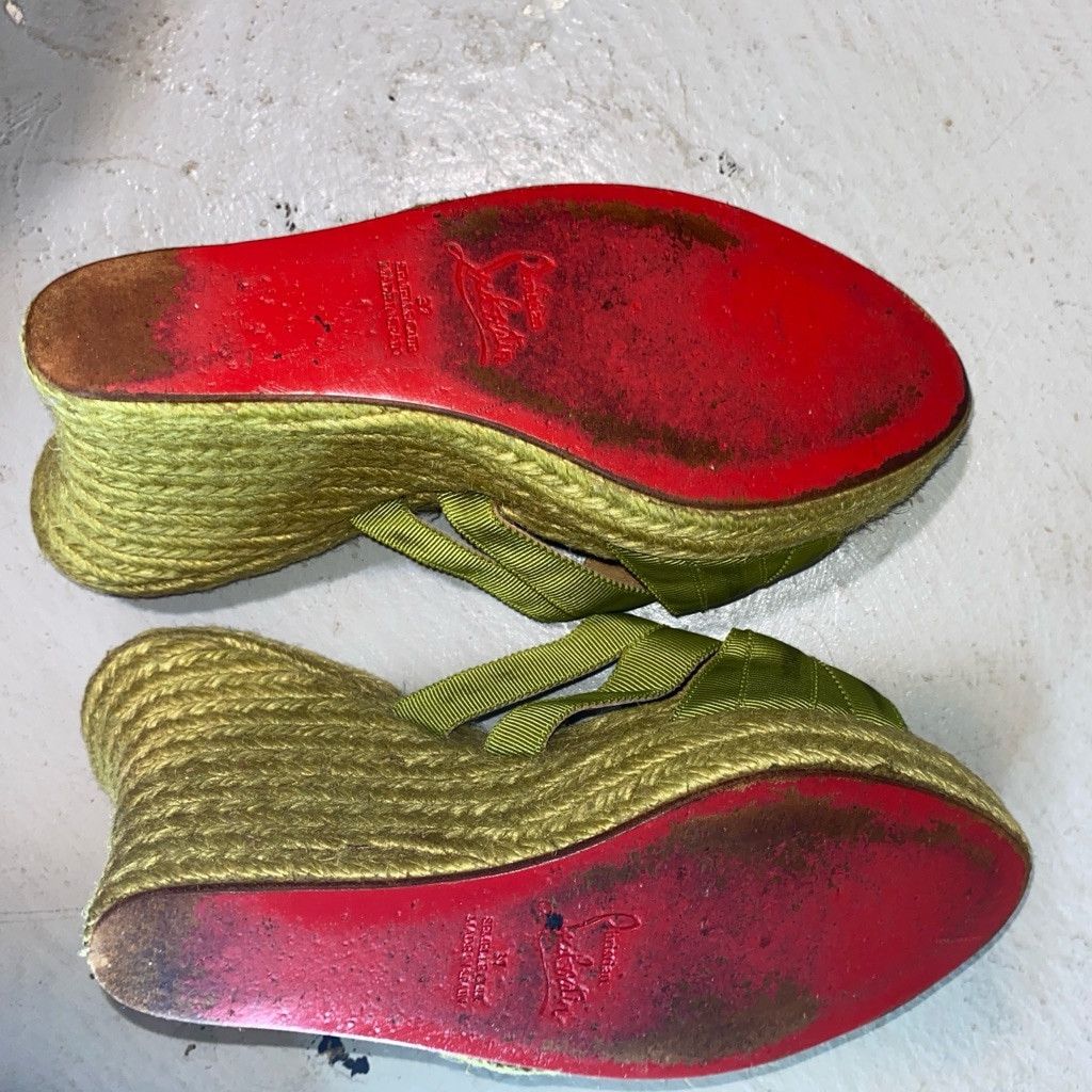 Christian Louboutin Women's Christian Louboutin Green Sandals Size 7 Size US 7 / IT 37 - 7 Thumbnail