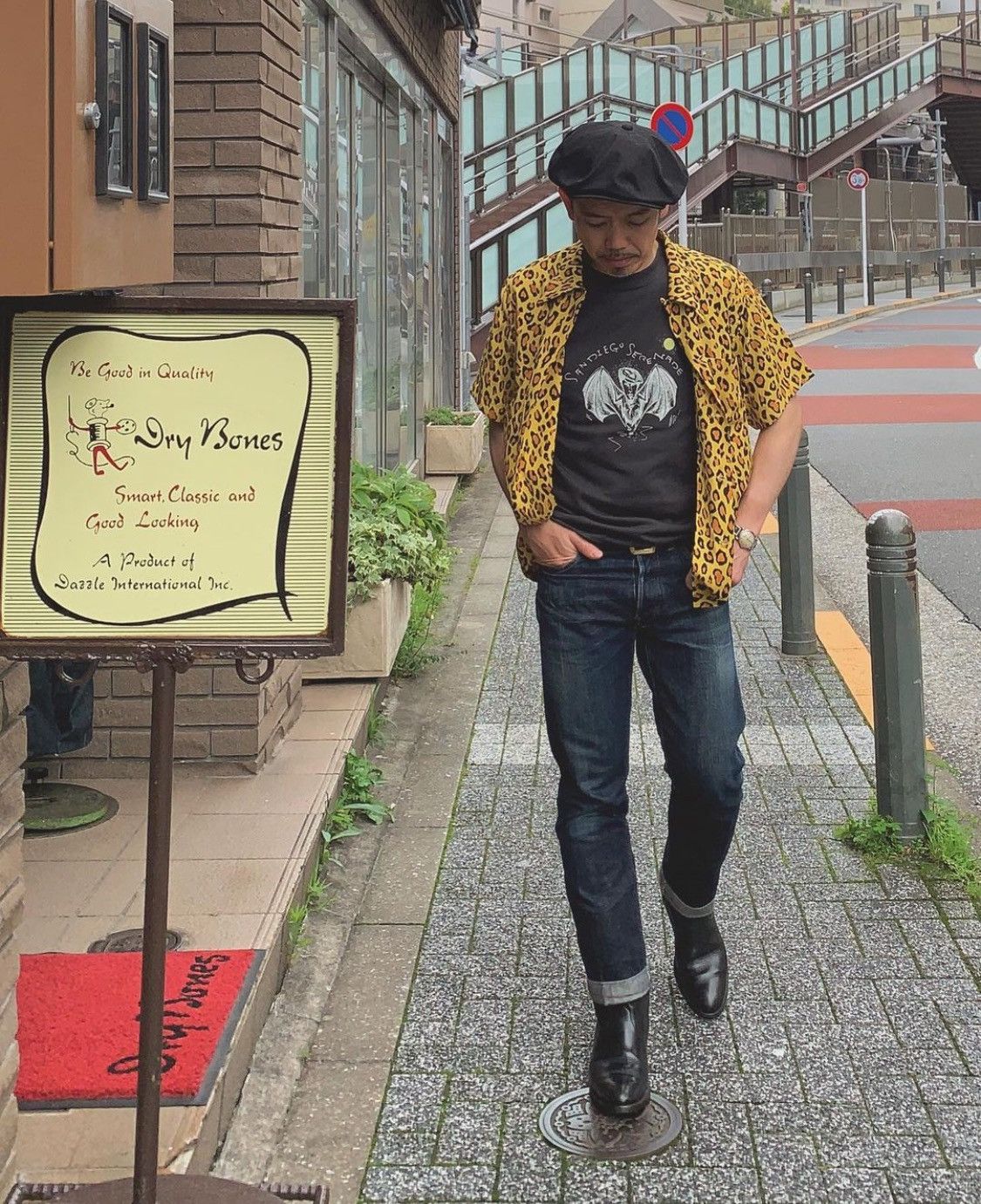 Dry Bones × Japanese Brand DRY BONES SAN DIEGO SERENADE TOM BATS ART TEE Size US M / EU 48-50 / 2 - 8 Thumbnail
