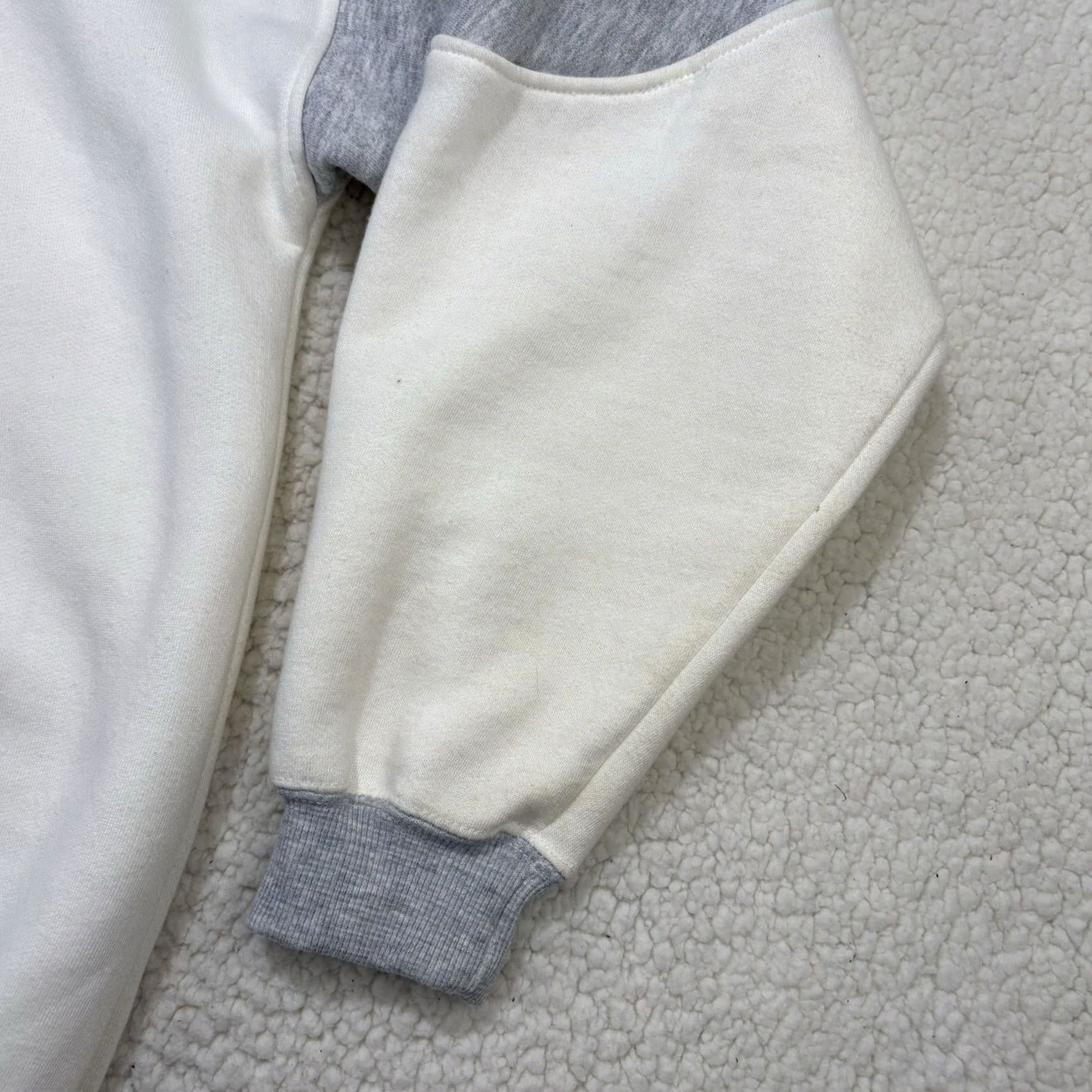 Vintage VINTAGE Gear Alaska Polar Bear Henley Sweatshirt M Gray Pullover Graphic Print Sports 90s Animals Collarless Mens Size US M / EU 48-50 / 2 - 6 Thumbnail
