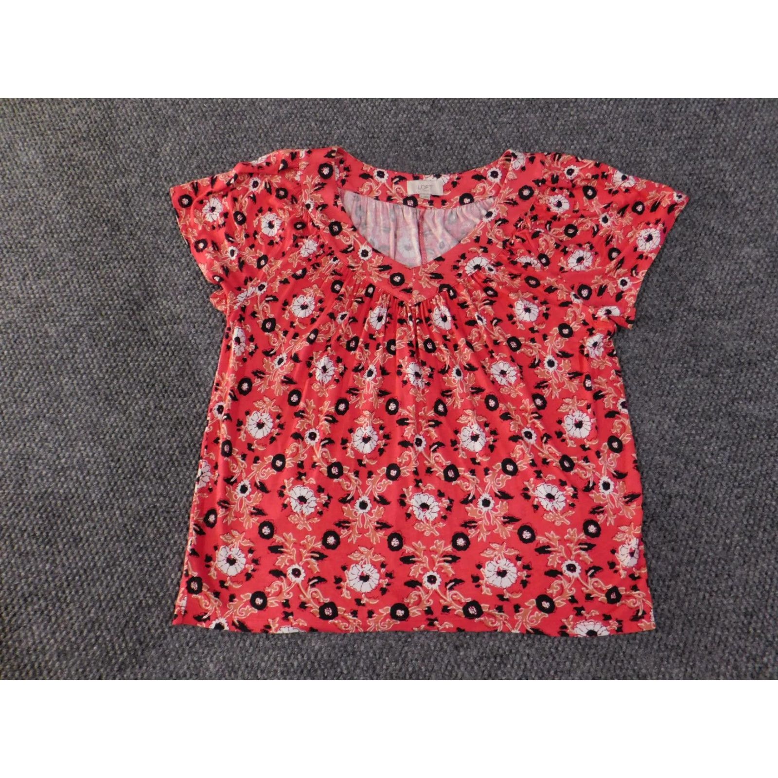 Loft LOFT Outlet Shirt Womens Medium Red Floral Short Sleeve Rayon Blouse Top Size M / US 6-8 / IT 42-44 - 3 Thumbnail