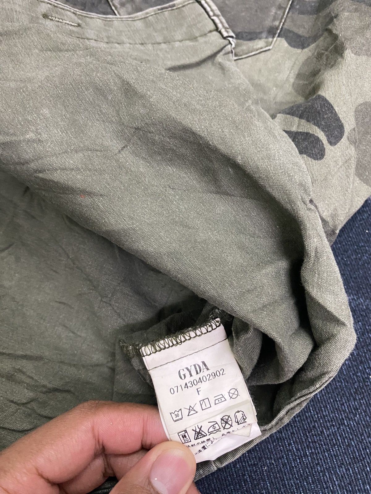 Japanese Brand Gyda camo Japanese brand Size US S / EU 44-46 / 1 - 5 Thumbnail