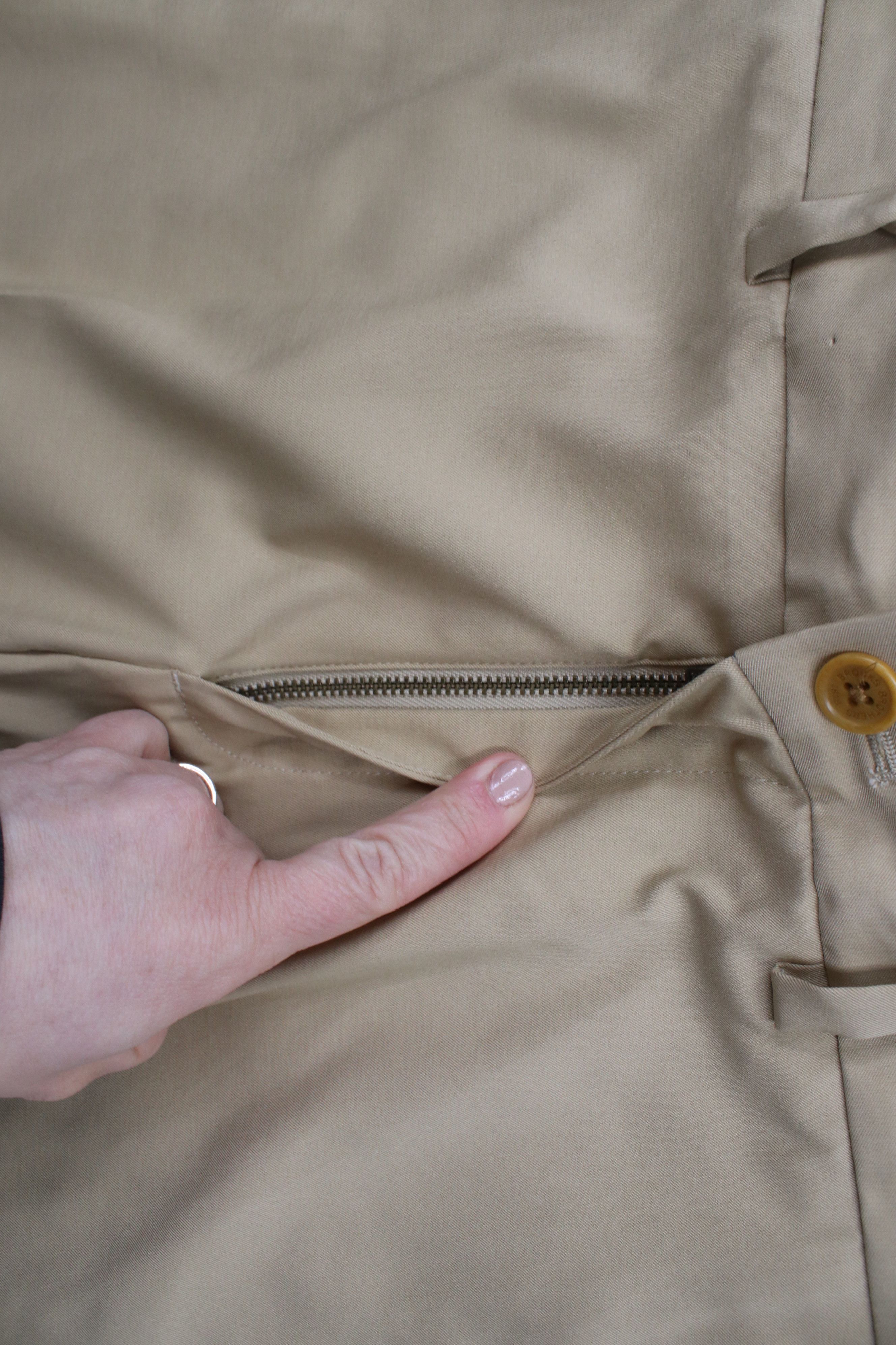 Brooks Brothers × Vintage Brooks Brothers Lightweight Flat Front Chino Pants Trousers Size US 32 / EU 48 - 6 Thumbnail