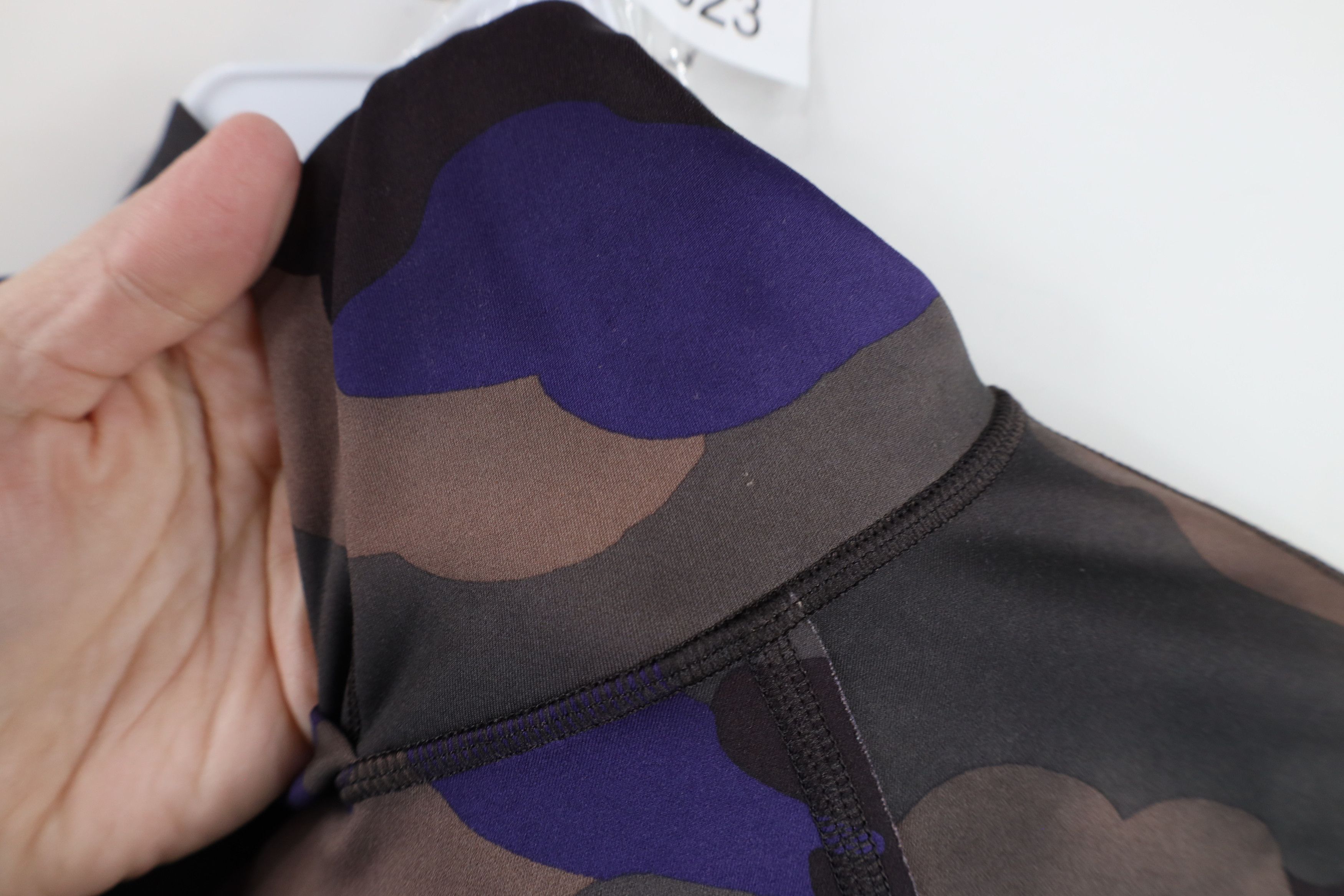 Athleta × Vintage Athleta The Pinnacle Crop Cropped Hoodie Yoga Gym Size XS / US 0-2 / IT 36-38 - 8 Thumbnail