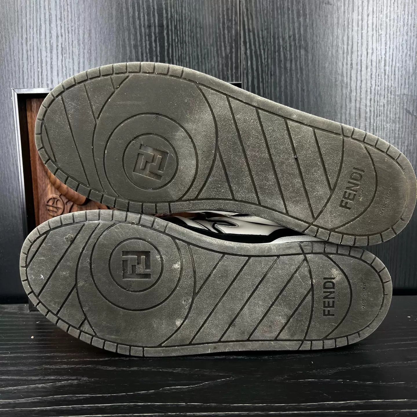 Fendi Fendi Match Black & White Size 40 Size US 7 / EU 40 - 6 Thumbnail