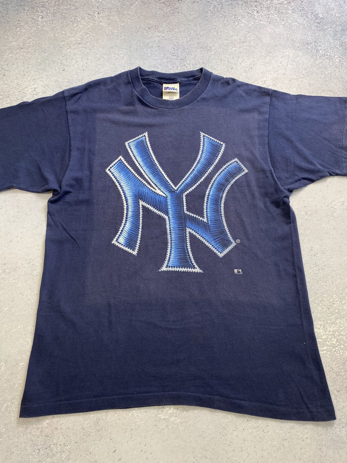 New York Yankees × Vintage Vintage New York Yankees Blue T-Shirt 1996 Big Centre Logo Size US L / EU 52-54 / 3 - 4 Thumbnail
