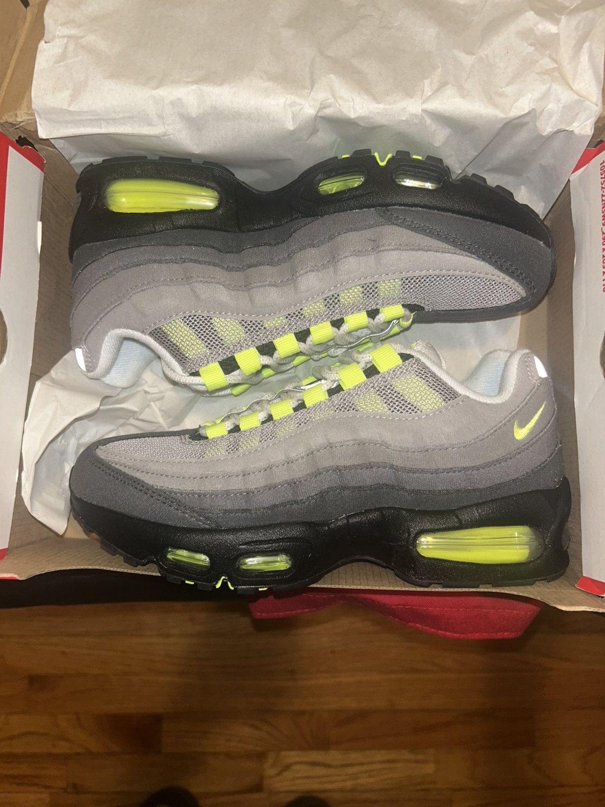 Nike Nike Air Max 95 OG Big Bubble Neon (2025/2026)(sz-5) Size US 5 / EU 37 - 6 Thumbnail