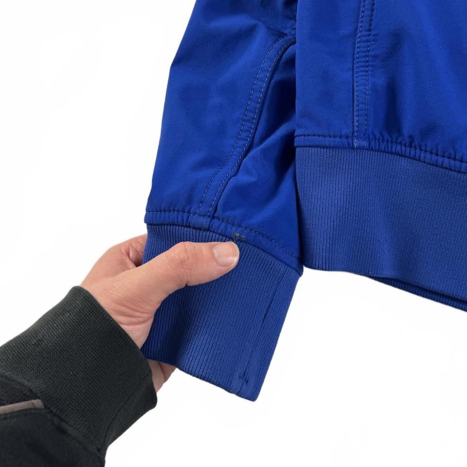 Stone Island Stone Island Soft Shell R Hooded Jacket Blue Medium Size US M / EU 48-50 / 2 - 7 Thumbnail