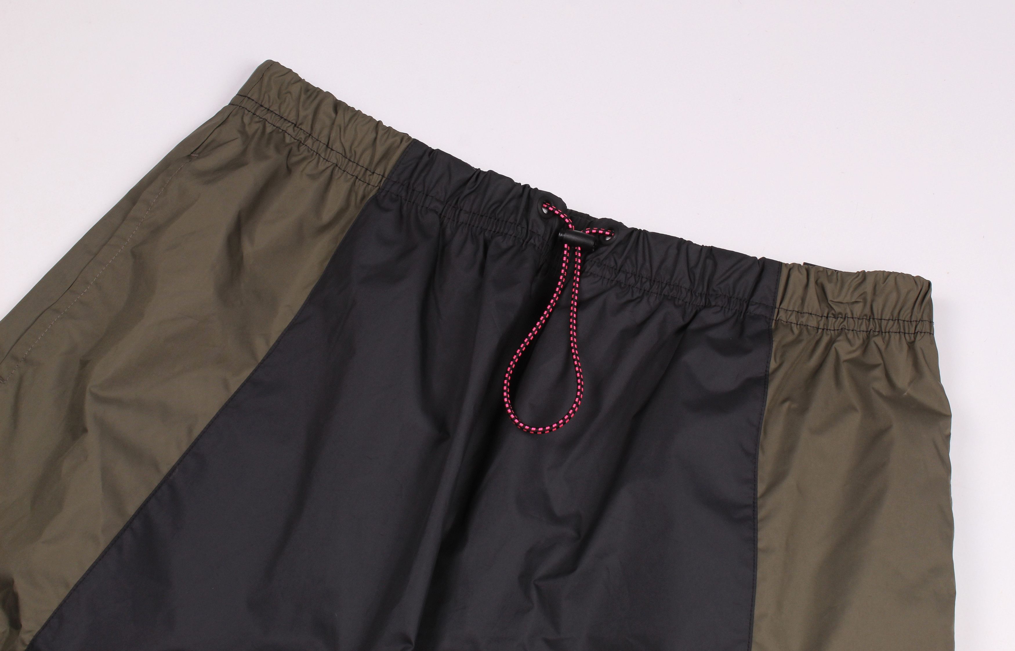 Nike Women’s Nike Icon Clash Mini Skirt Size 30" / US 8 / IT 44 - 2 Thumbnail