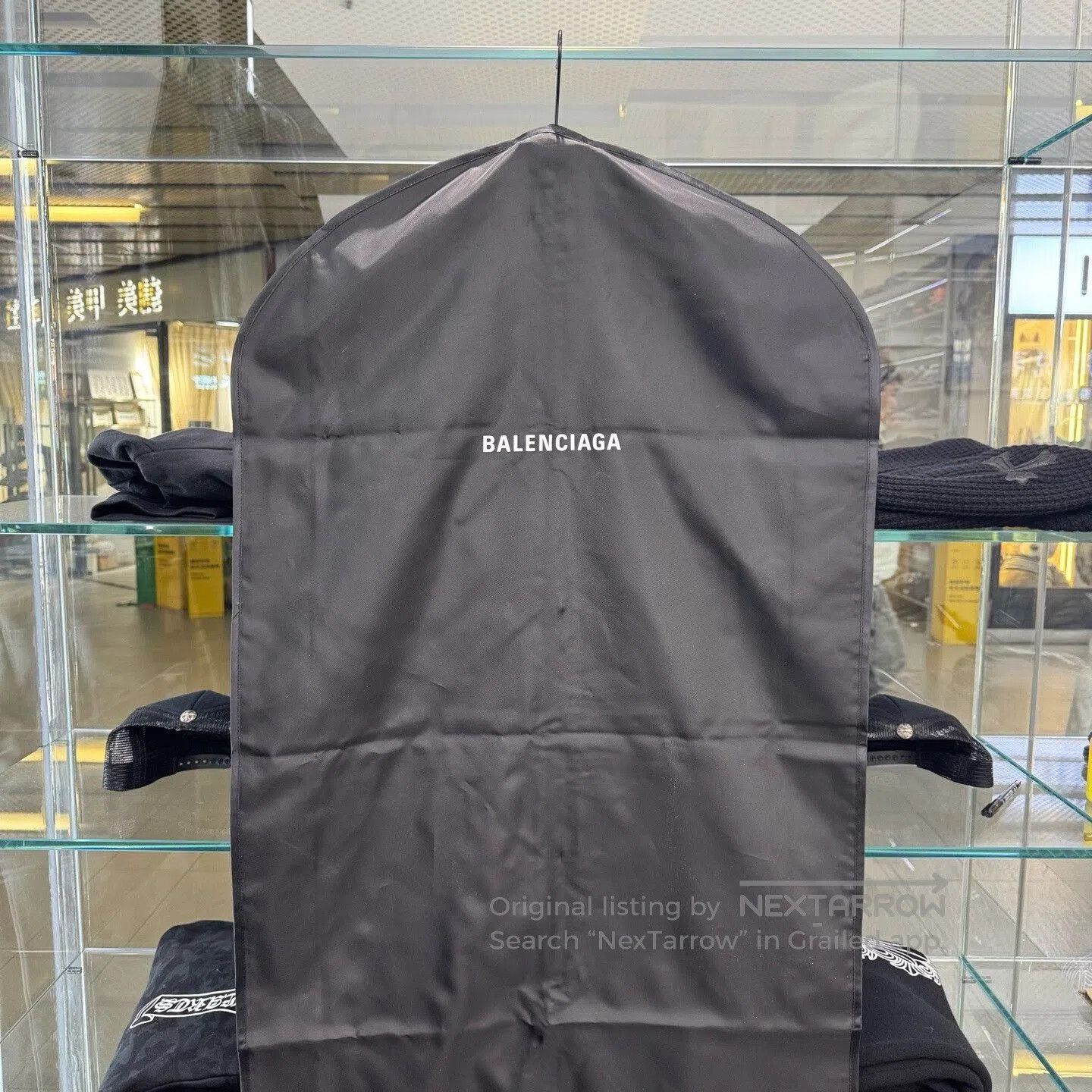 Balenciaga Balenciaga Paris Embroidered Black Bomber Jacket. Size XS / US 0-2 / IT 36-38 - 6 Thumbnail