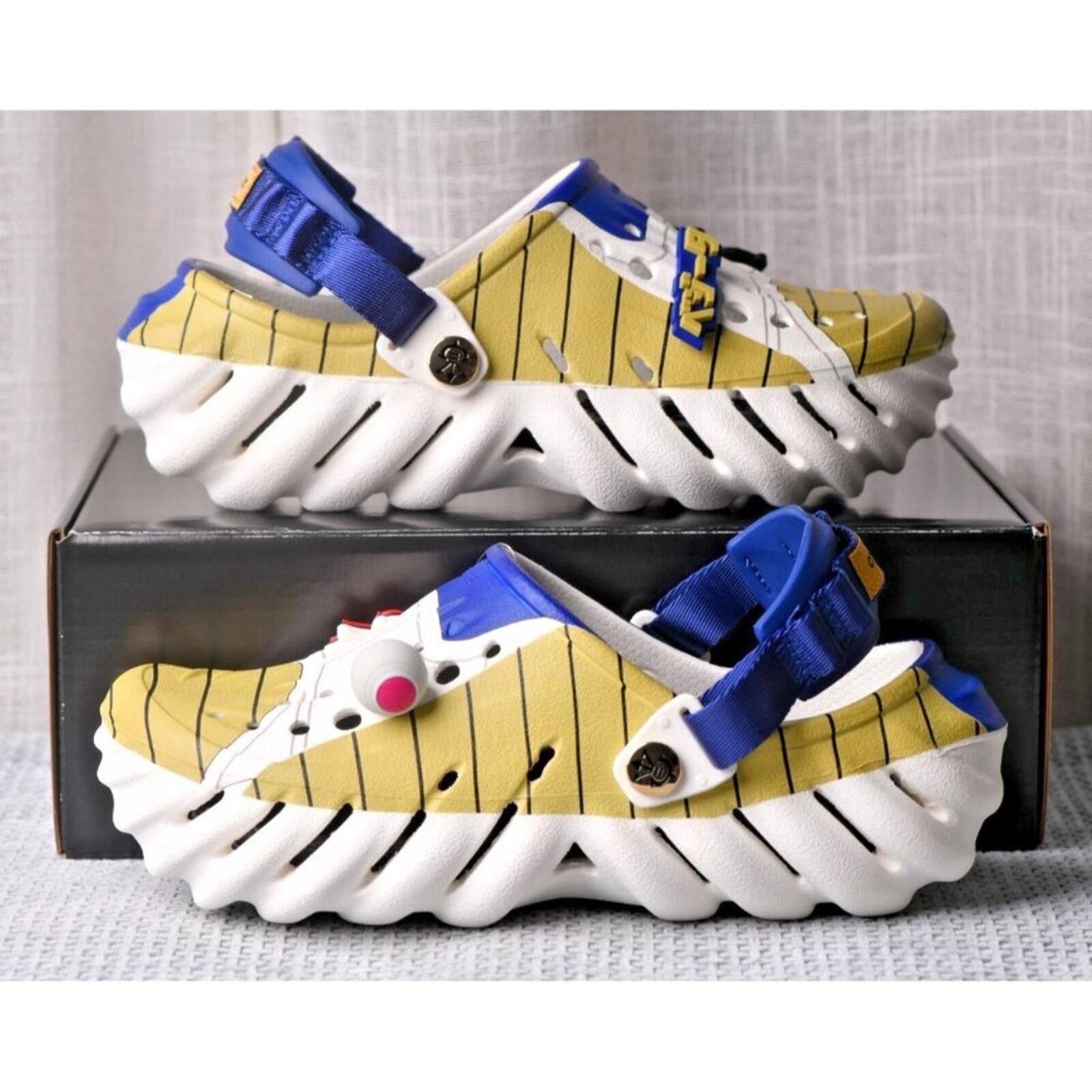Crocs Crocs Dragon Ball-Z Echo Clog | 211137-90H Size US 6 / EU 39 - 2 Thumbnail
