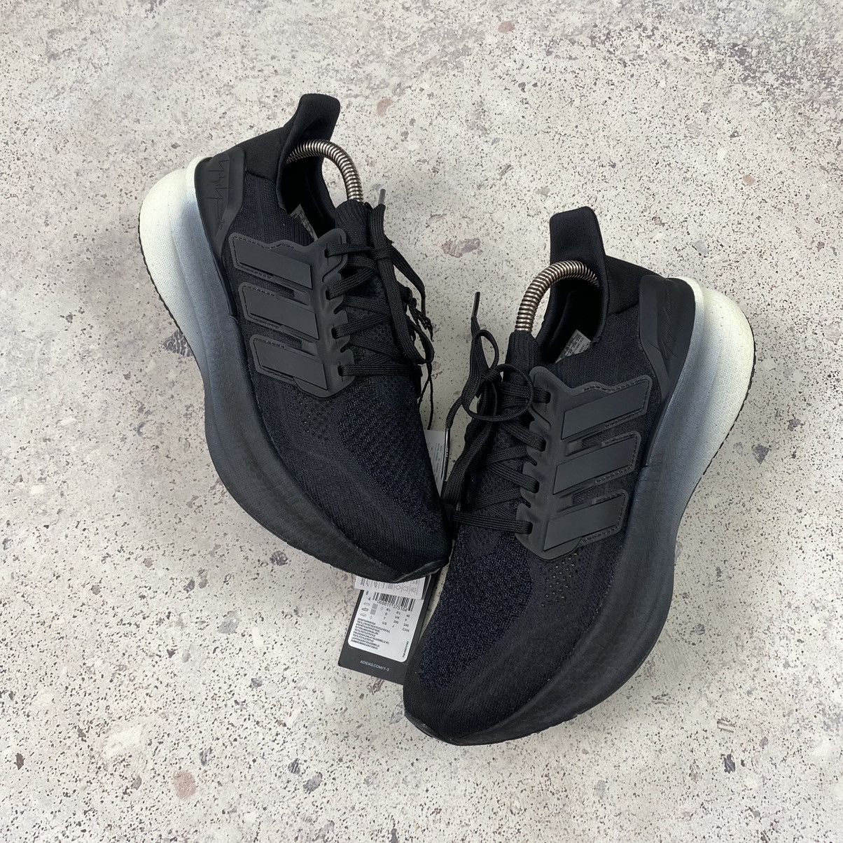 Y-3 Adidas Y-3 Ultraboost 5 Black Orbit Grey JR6647 Size US 7 / EU 40 - 3 Thumbnail