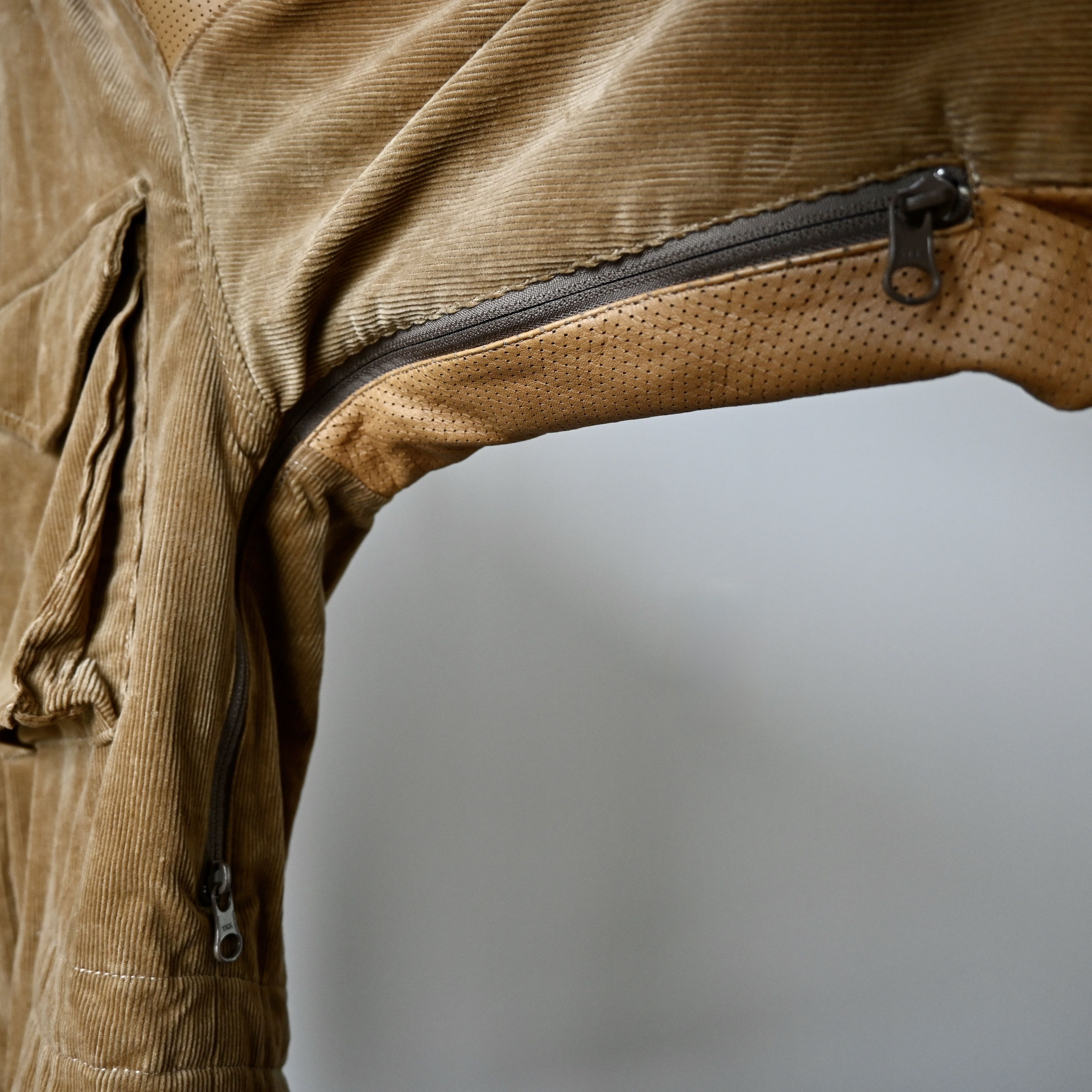 Fragment Design × Levi's ARCHIVE, 2004 Fragment Design x Levi's fenom M/65 jacket Size US M / EU 48-50 / 2 - 12 Thumbnail