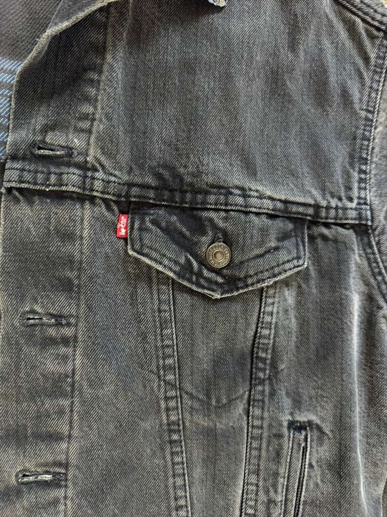 Levi's Vintage Levi's Black Denim Flannel Lining Trucker Jacket Size US M / EU 48-50 / 2 - 6 Thumbnail