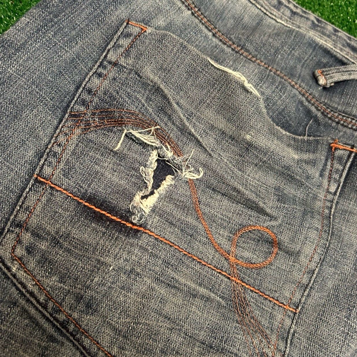 Akademiks VINTAGE Akademiks Jeans Baggy Grunge Skater Y2K VTG Mens Size 38 Distressed Jeans 38X32 Distressed Black Denim Wide-Leg Relaxed Men Size US 38 / EU 54 - 7 Thumbnail