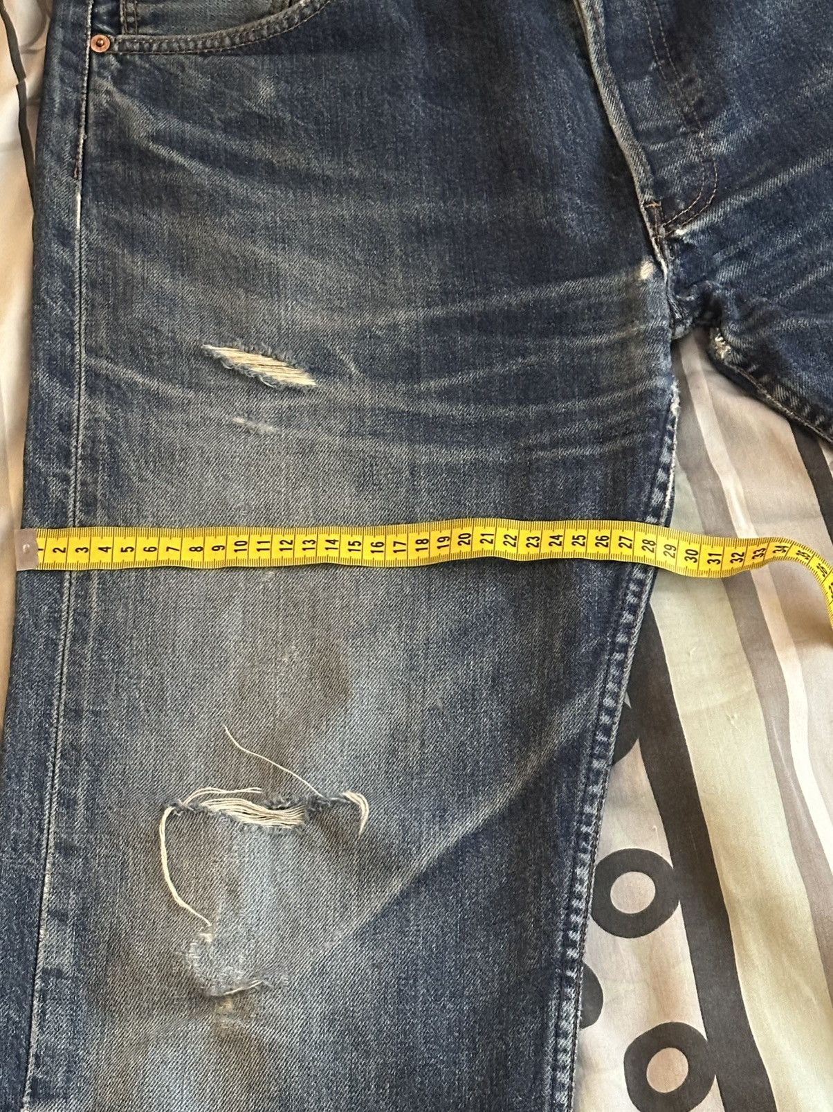 Levi's × Levi's Vintage Clothing × Vintage Vintage distressed Levi’s jeans W34 L32 Size US 34 / EU 50 - 8 Thumbnail