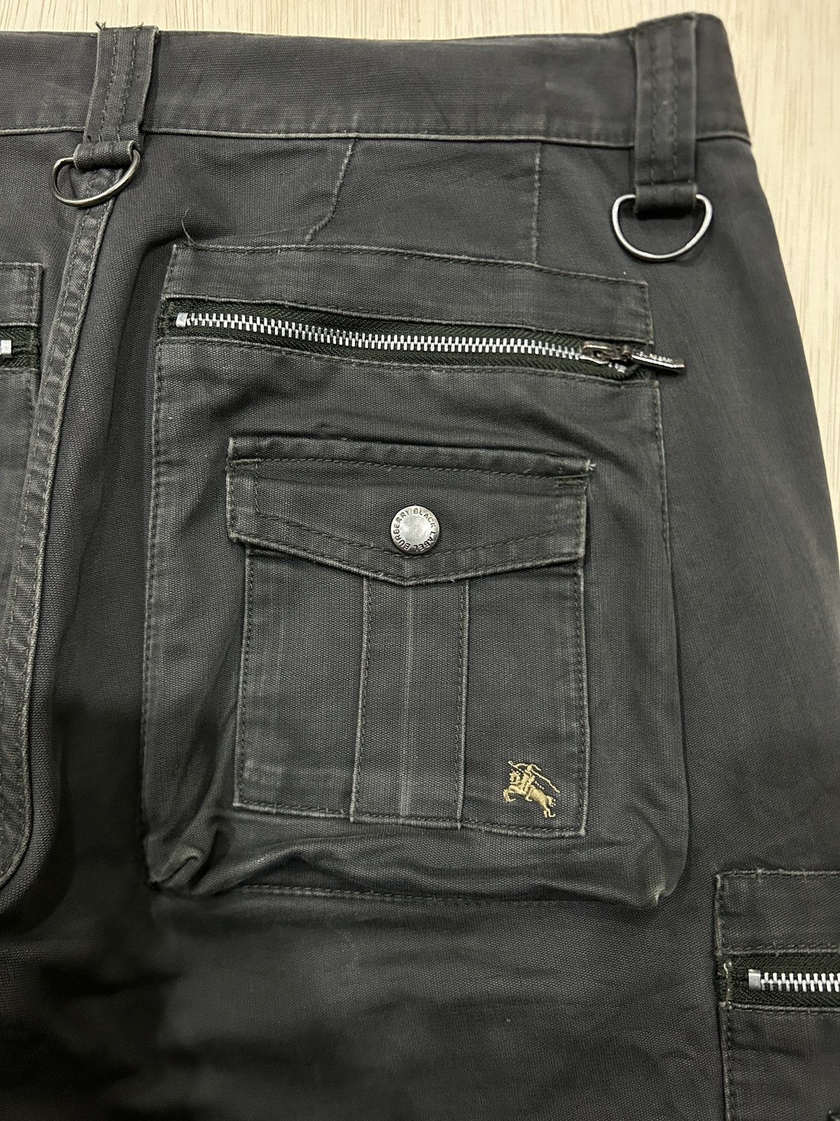 Burberry × Designer Vintage Burberry Cargo Multi Pocket y2k Size US 31 - 11 Thumbnail