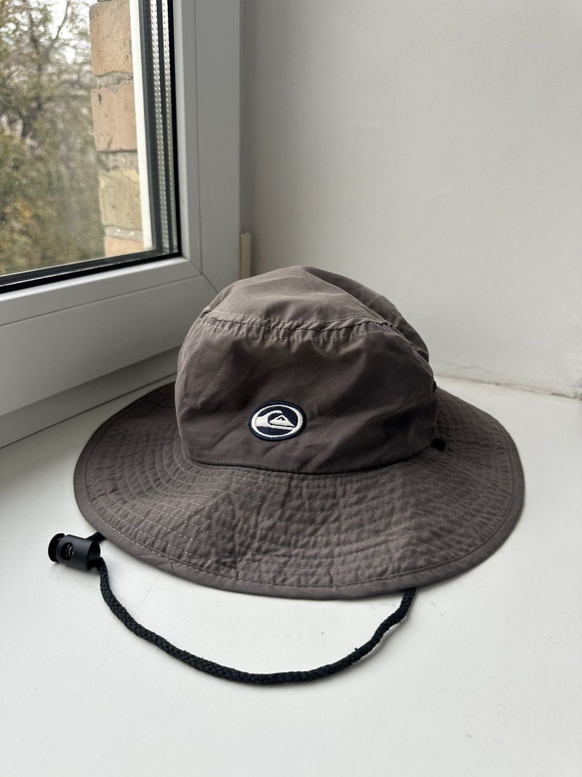 Quiksilver Vintage Quiksilver Outdoor Hat Logo Centre Size ONE SIZE - 1 Thumbnail