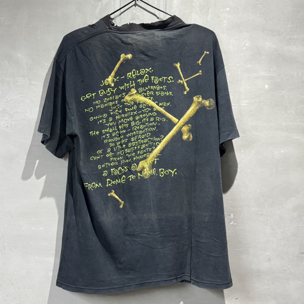 Band Tees Vintage 1991 Band Tee Rush Roll The Bones Heavily Distressed Size US L / EU 52-54 / 3 - 8 Thumbnail