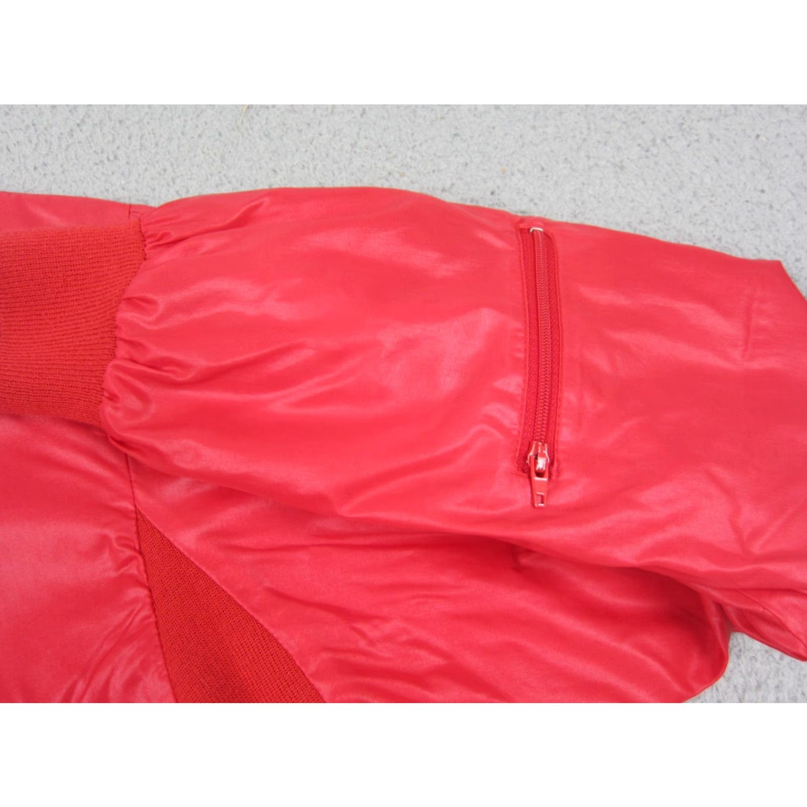 Izod VINTAGE Izod Jacket Mens M Red Bomber Full Zip Nylon 90s Oakwood Golf Front Logo Casual Mens Size US M / EU 48-50 / 2 - 4 Thumbnail