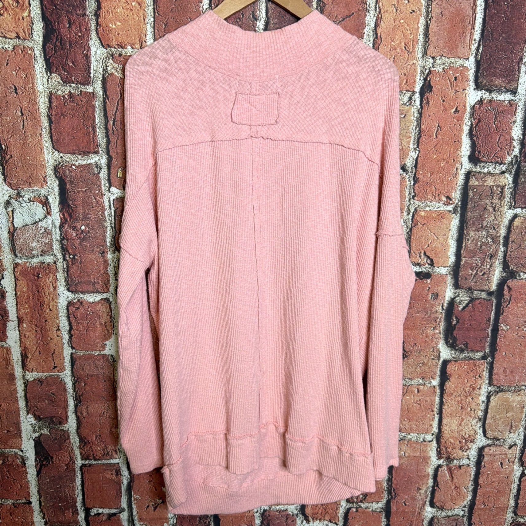 Vintage VINTAGE We The Free Real Pink Sweatshirt Top Oversized Women’s Sz M Ribbed Pullover Casual Long Sleeve Scoop Neck Knit Cotton 100% Ribbed-Pattern Size M / US 6-8 / IT 42-44 - 3 Thumbnail