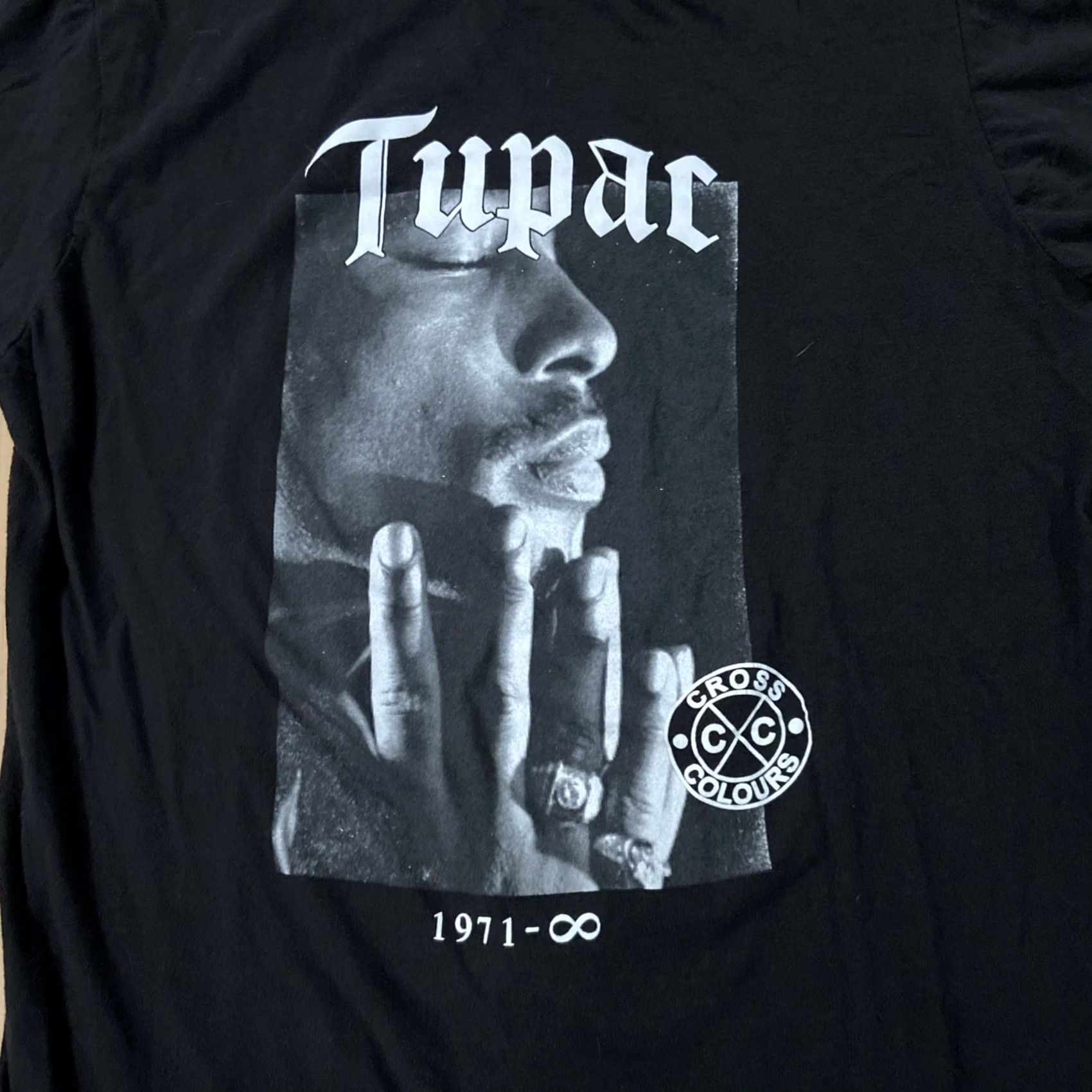 Vintage Tupac Shirt Mens Medium Black Cross Colours Graphic Hip Hop Tee Size US M / EU 48-50 / 2 - 2 Thumbnail