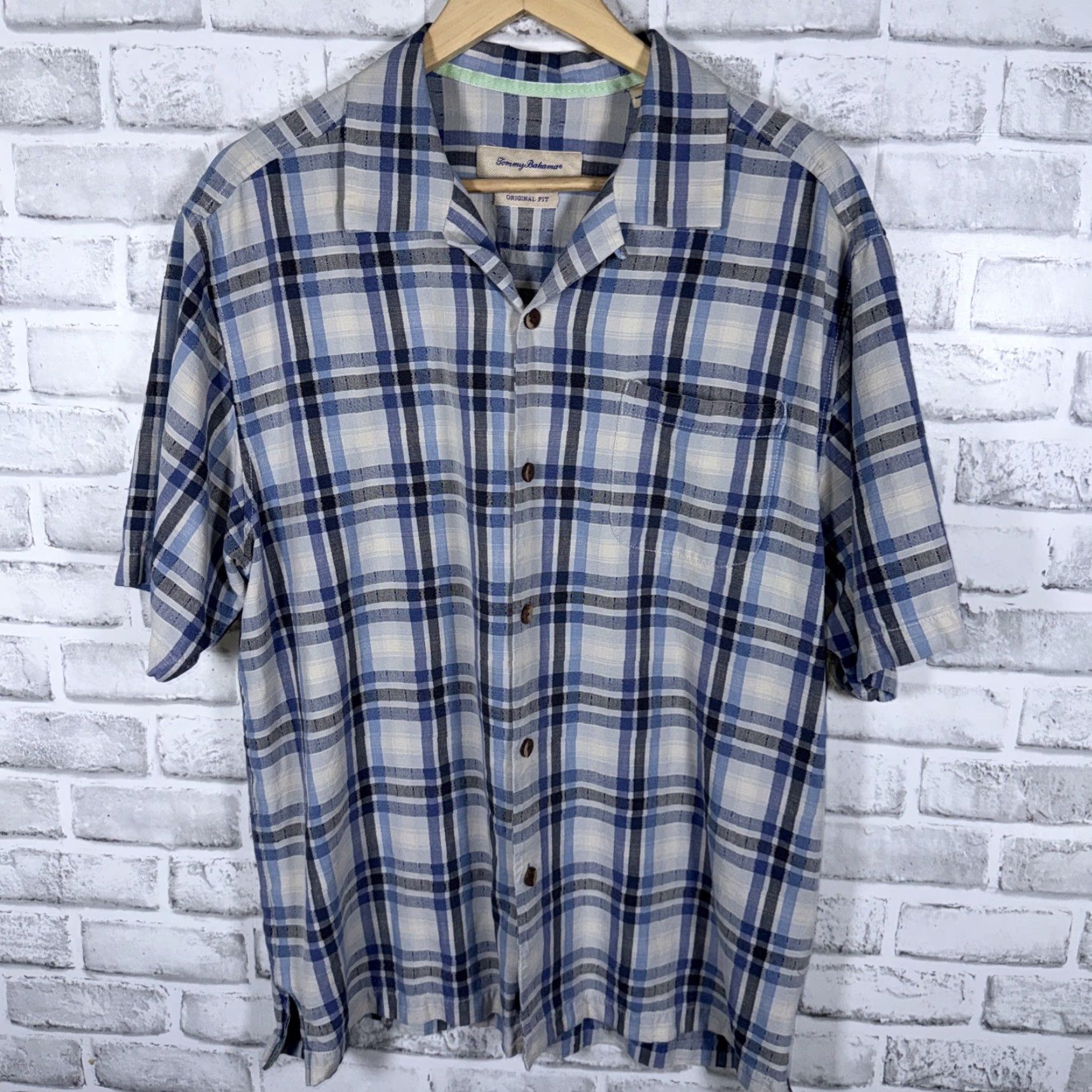 Tommy Bahama Tommy Bahama Shirt Blue Plaid 100% Silk Mens Size L Short Sleeve Button-Up Size US L / EU 52-54 / 3 - 2 Thumbnail