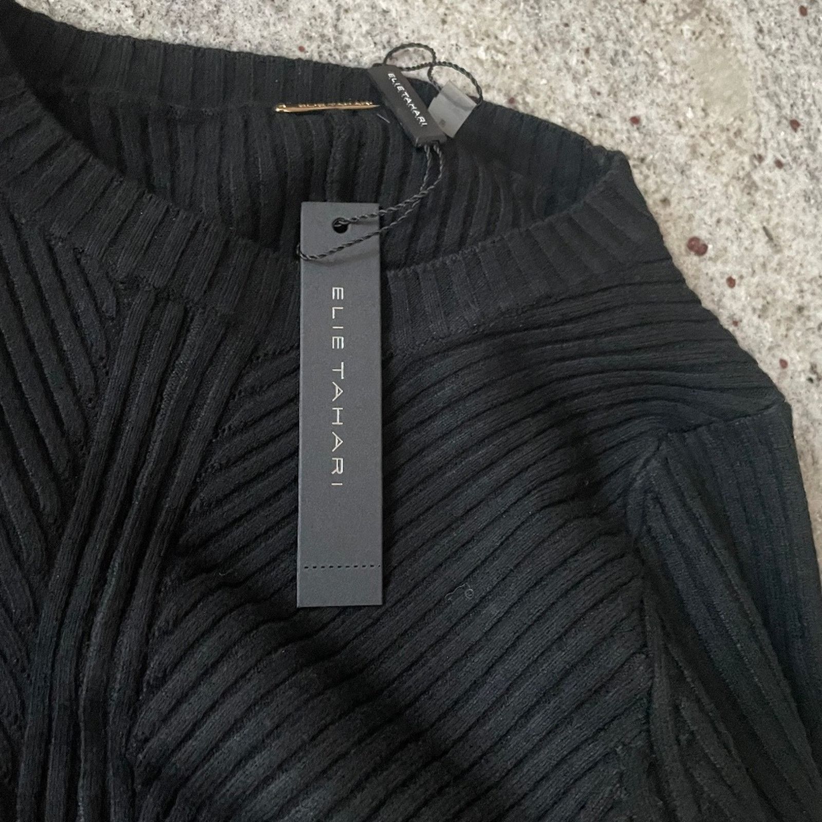 Elie Tahari Long Sleeve Ribbed Fit And Flare Sweater Dress - ELIE TAHARI Size L / US 10 / IT 46 - 5 Thumbnail