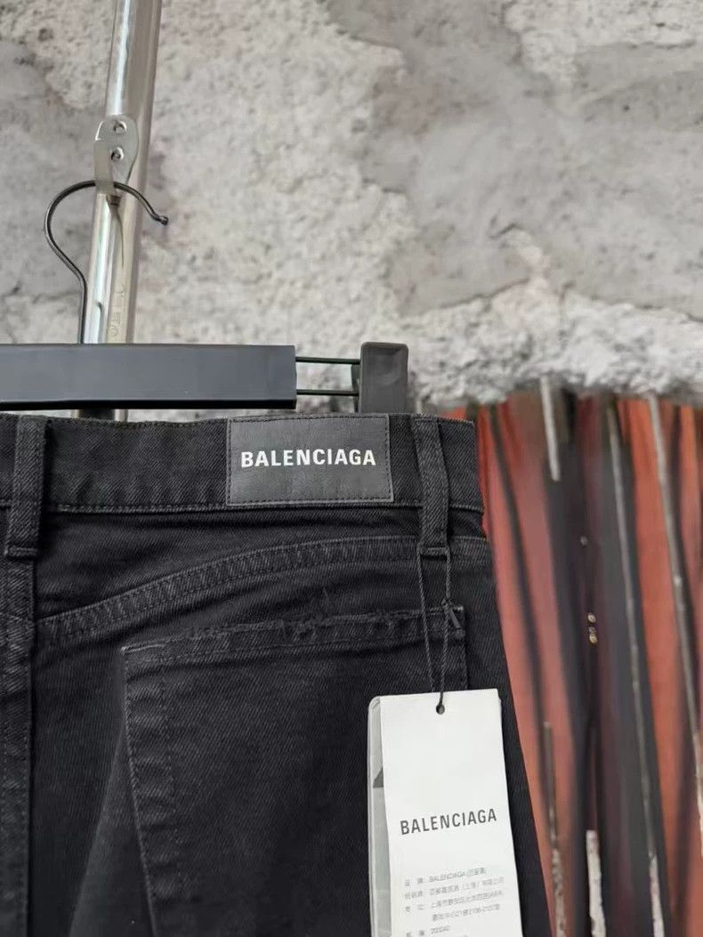 Balenciaga Balenciaga Distressed Straight Leg Jeans-2505 Size US 29 - 3 Thumbnail