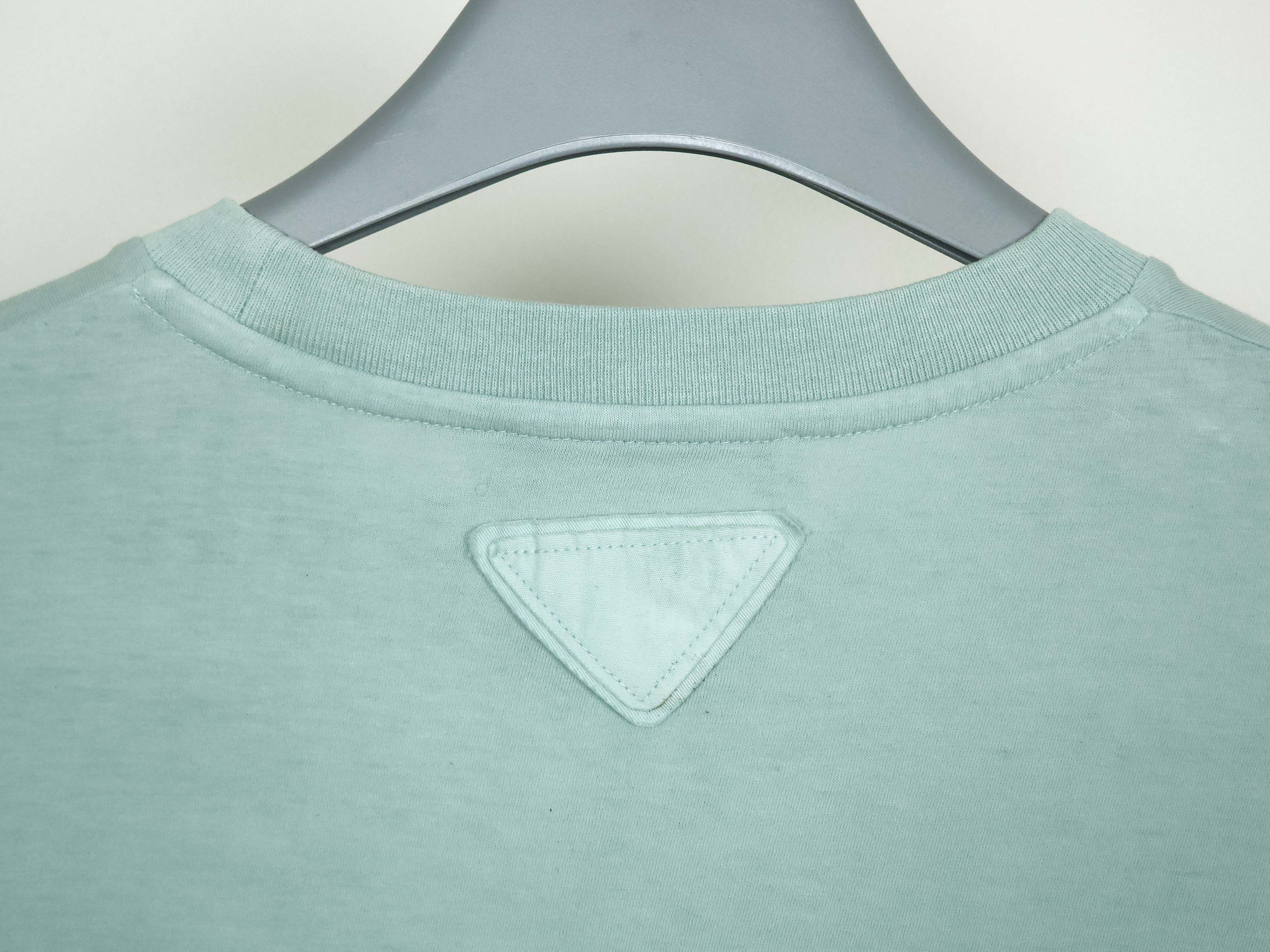 Prada Light Green Cotton Logo Patch T-Shirt Large Size L / US 10 / IT 46 - 4 Thumbnail