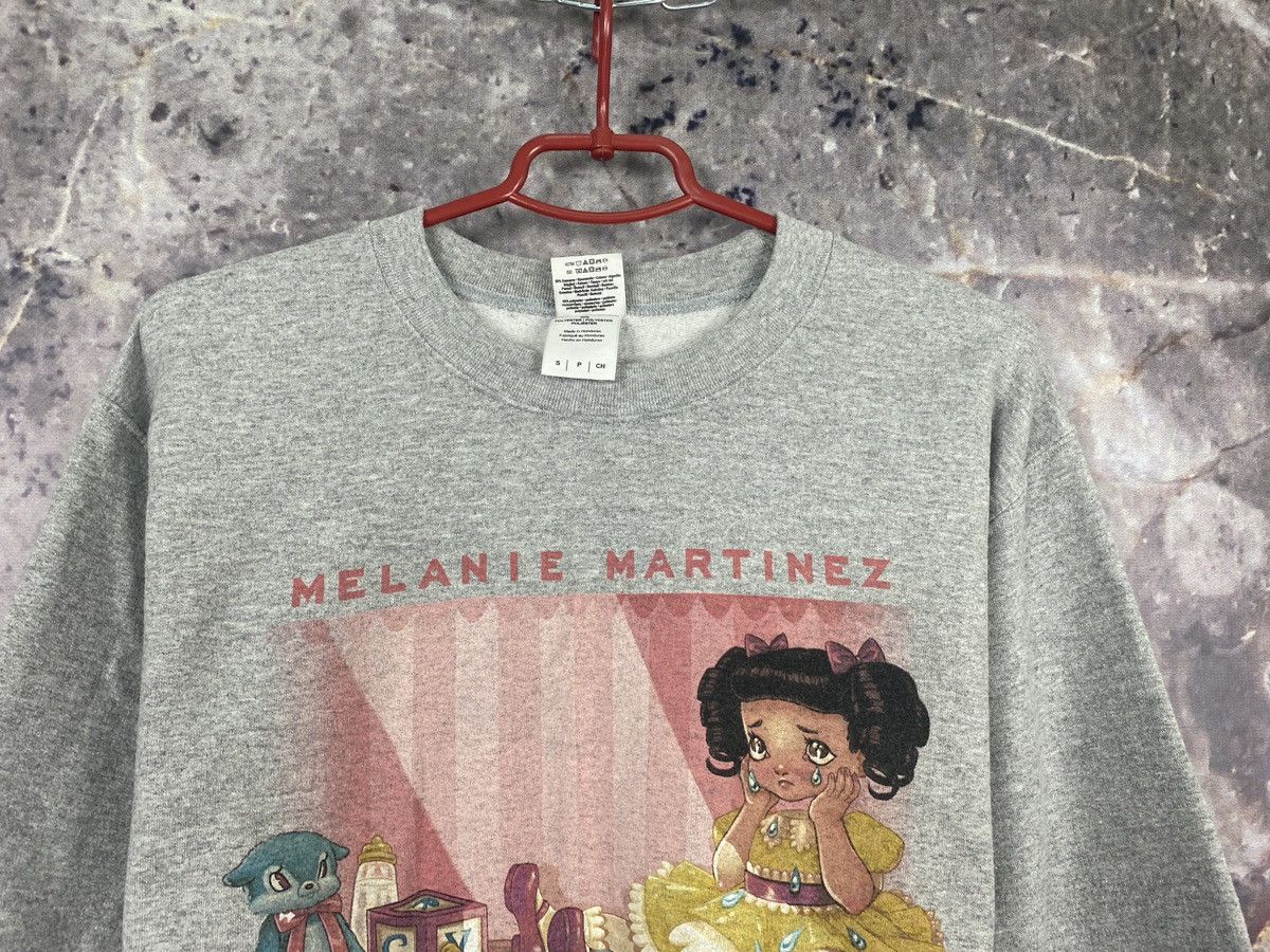 Vintage Melanie Martinez Sweatshirt Big Logo Size Small Size US S / EU 44-46 / 1 - 2 Thumbnail